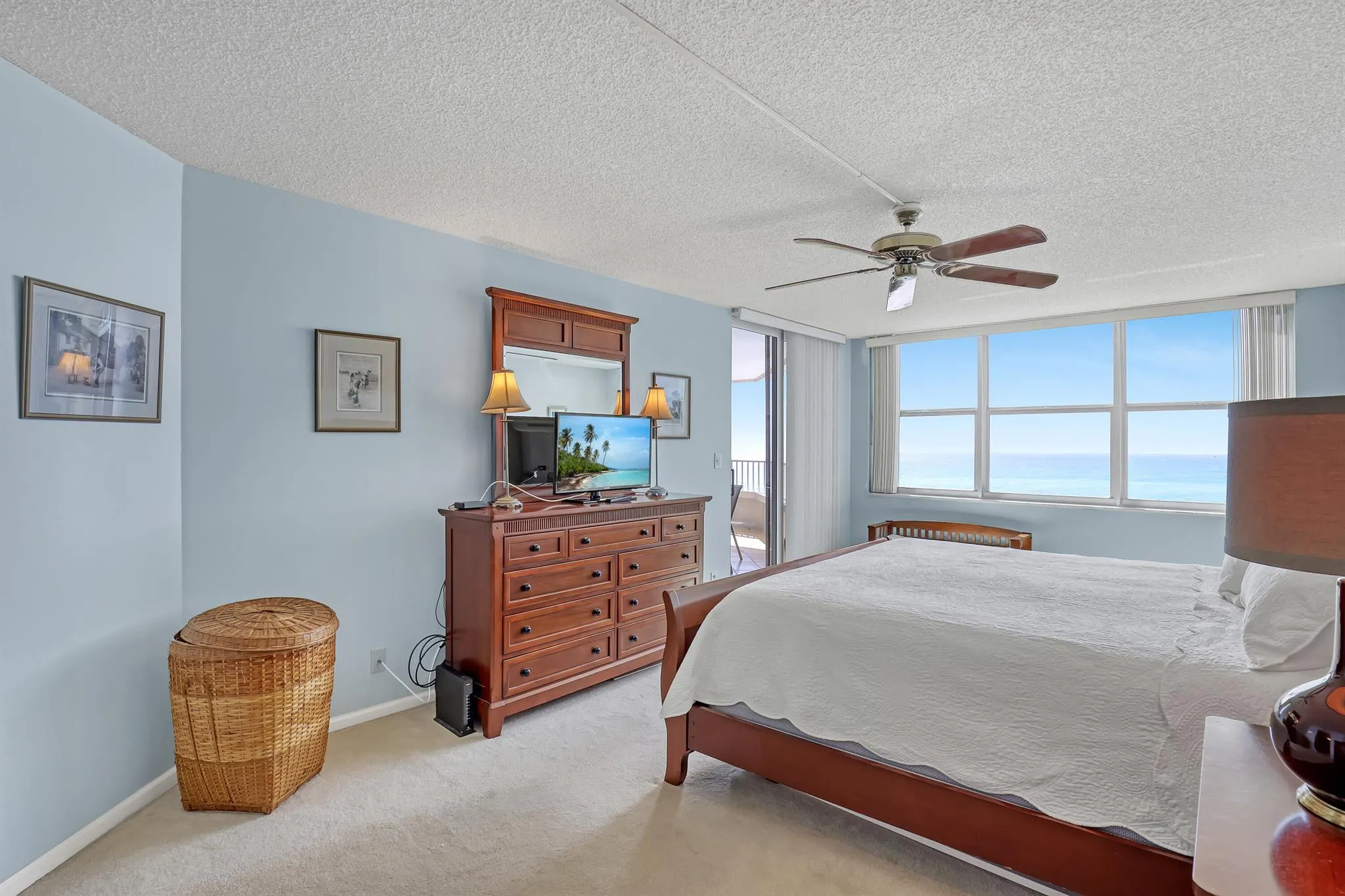 5200 N Ocean Drive, #904