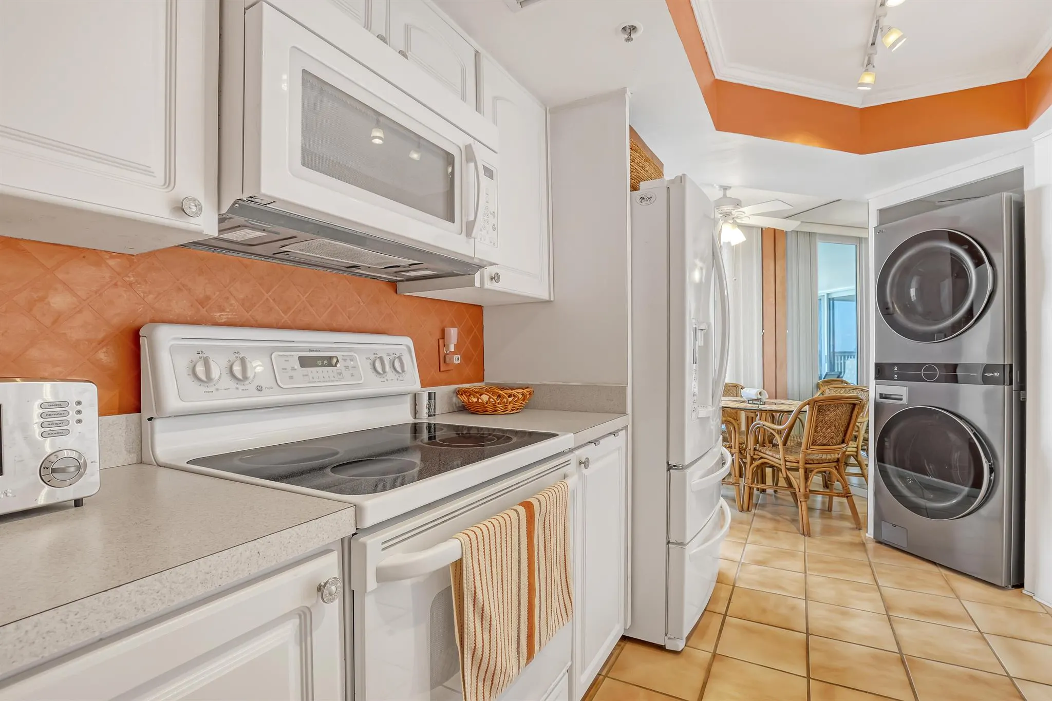 5200 N Ocean Drive, #904