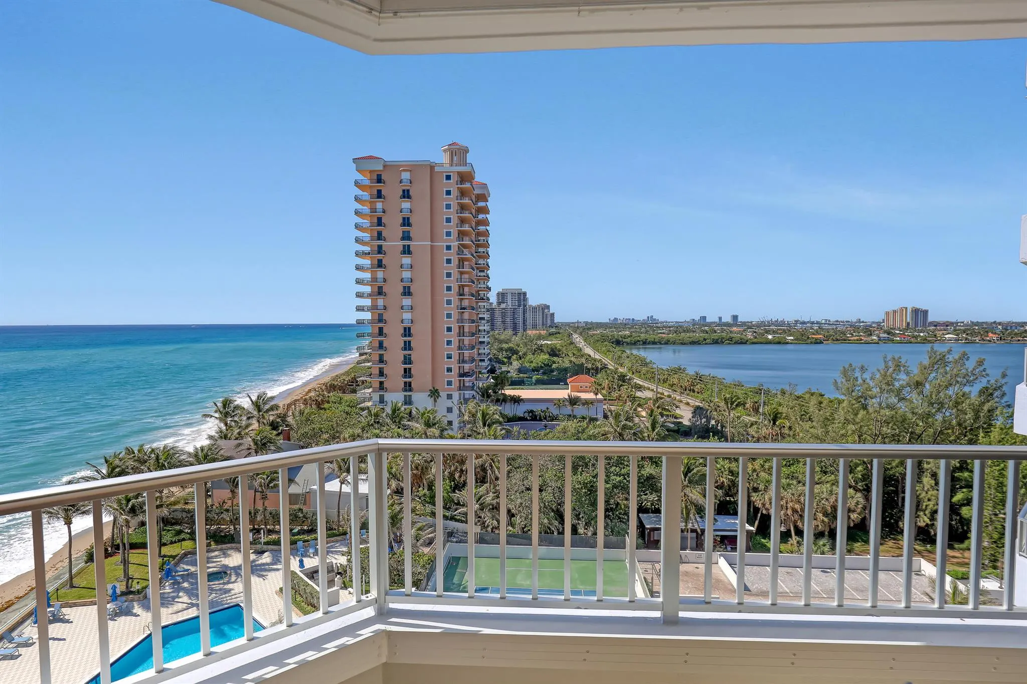 5200 N Ocean Drive, #904