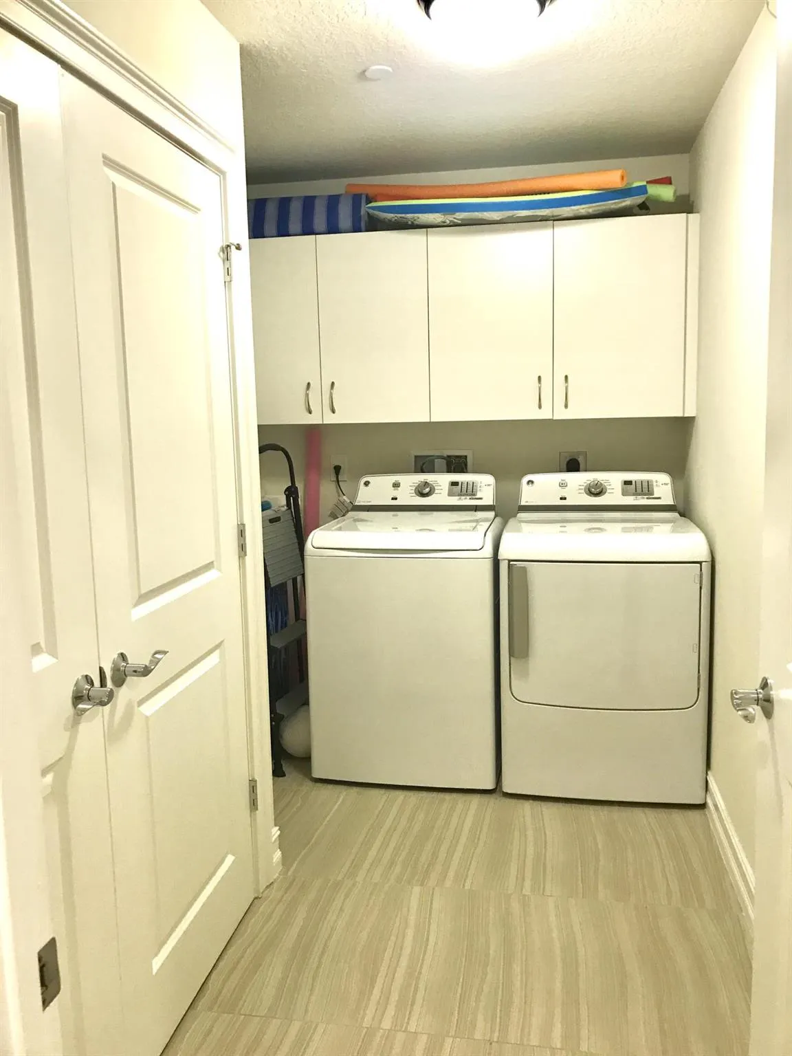 431 Bay Colony Drive N, #431