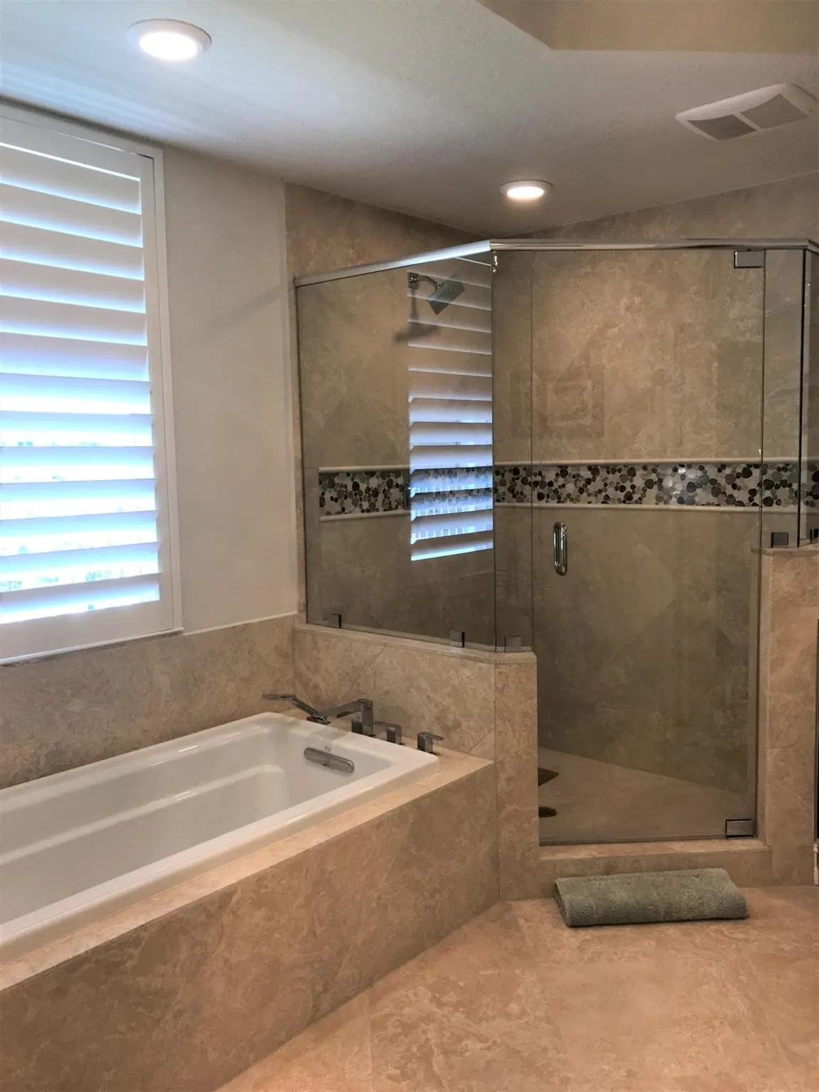 431 Bay Colony Drive N, #431