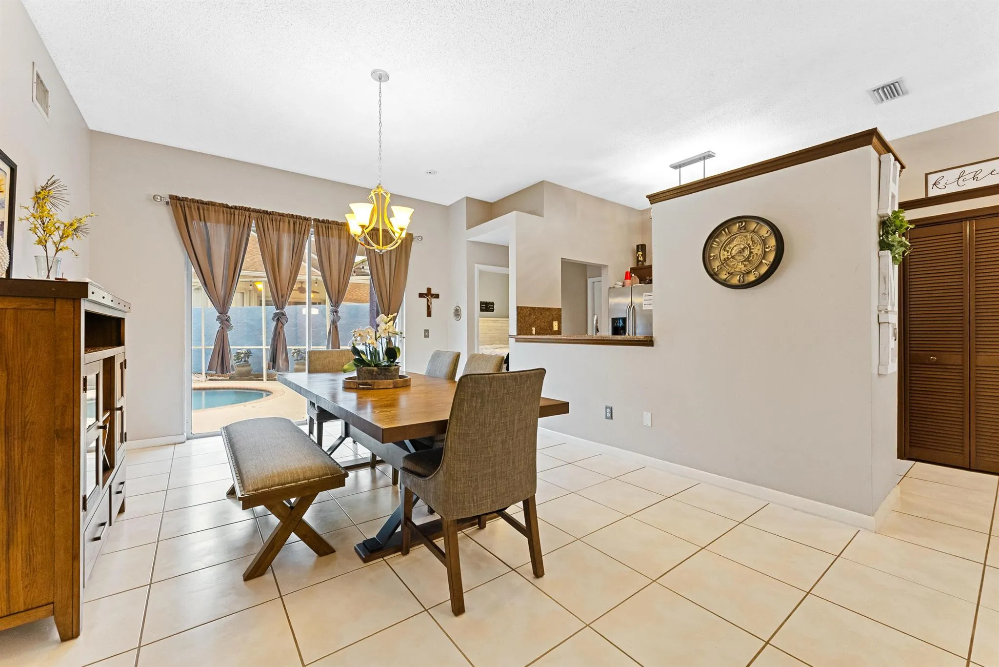 1134 Aviary Road