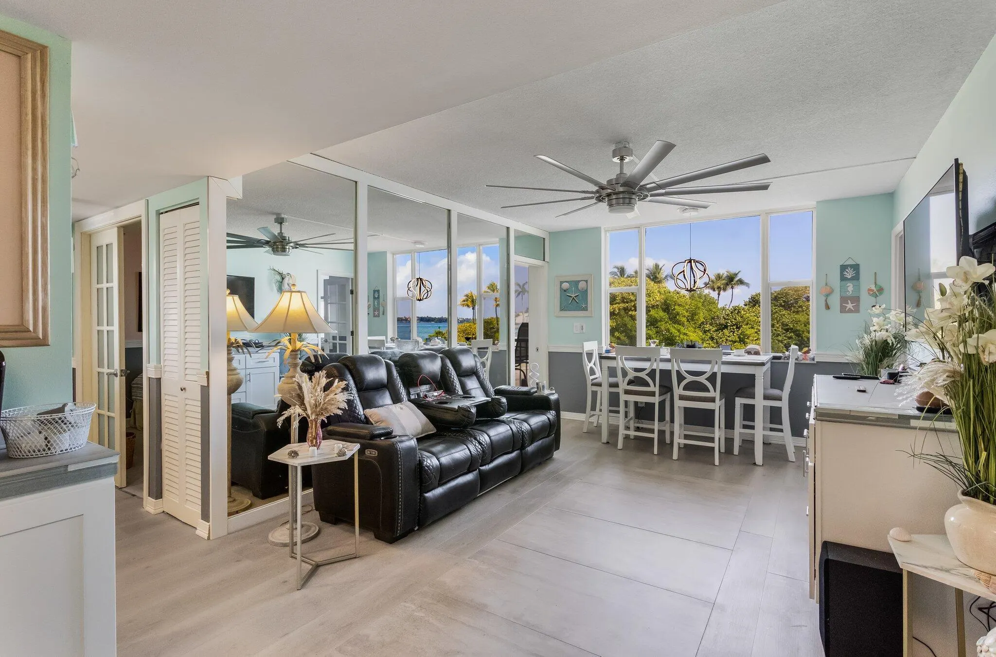 1820 New Palm Way, #202