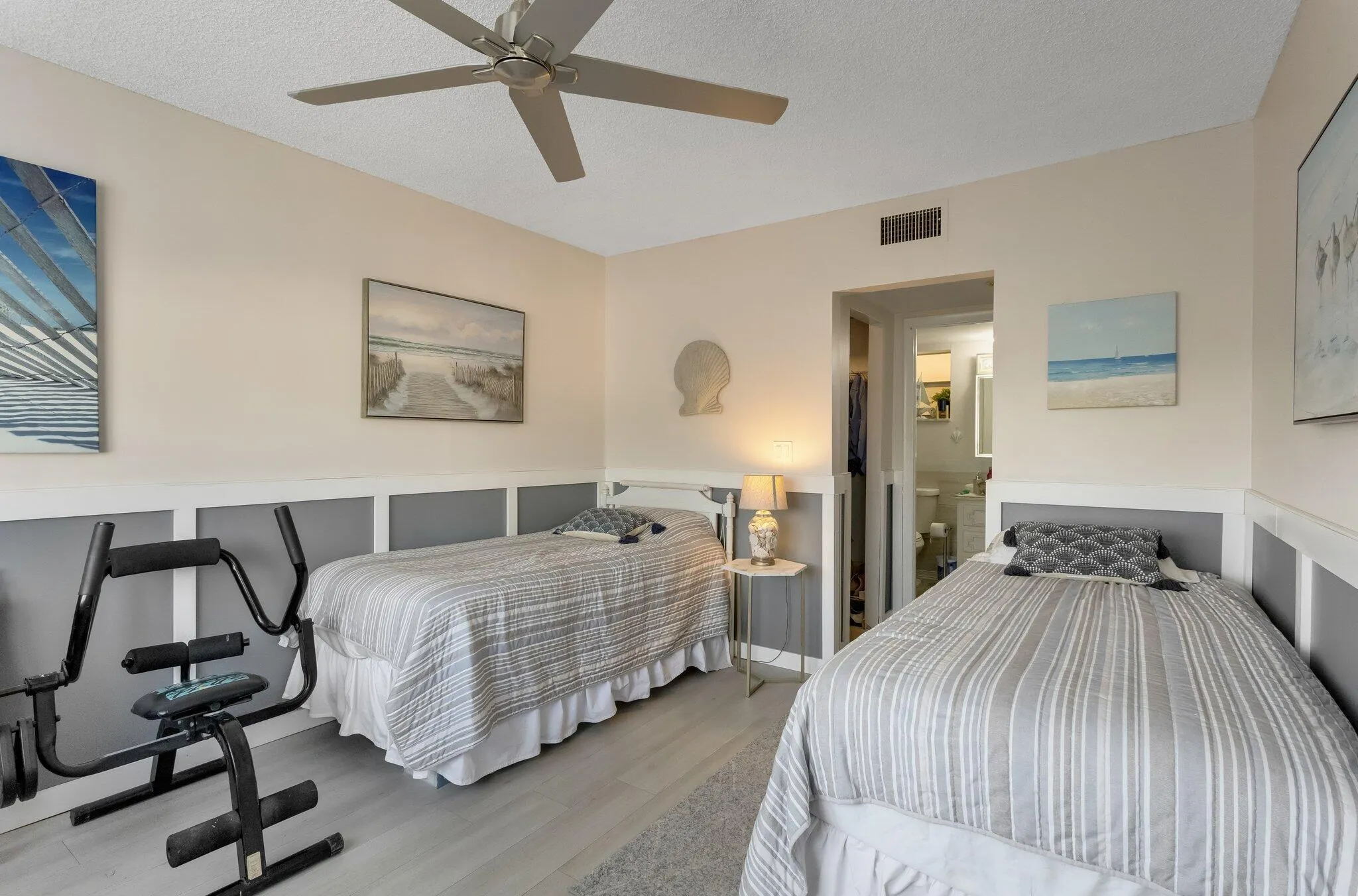 1820 New Palm Way, #202