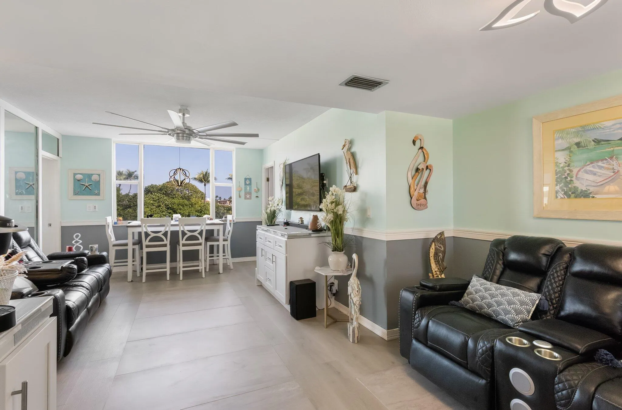 1820 New Palm Way, #202