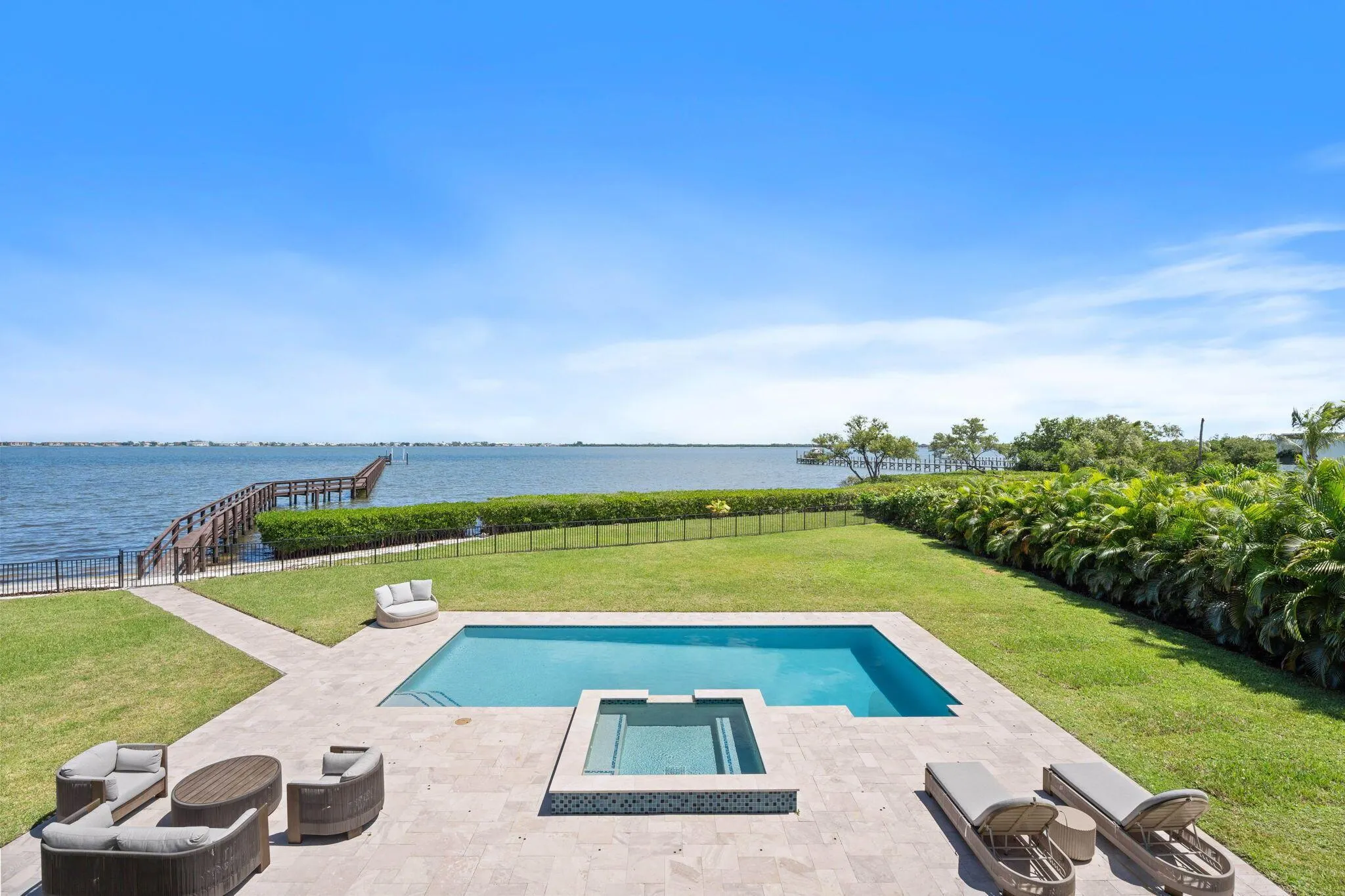 130 N Sewalls Point Road