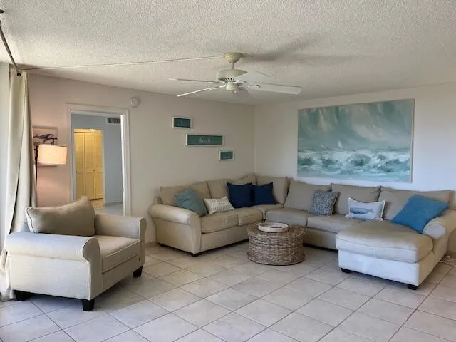 2800 N Ocean Drive, #B-4b