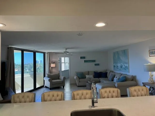 2800 N Ocean Drive, #B-4b