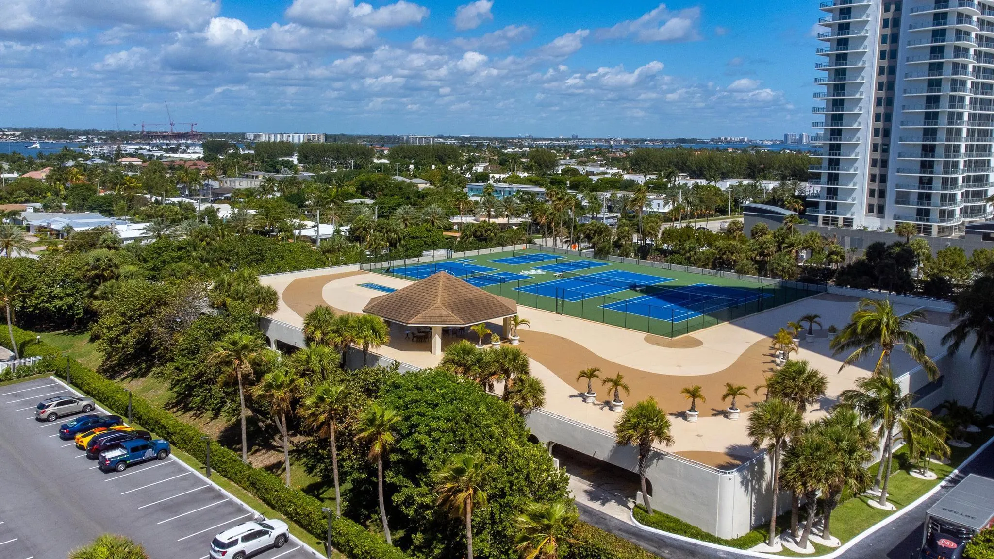 2800 N Ocean Drive, #B-4b