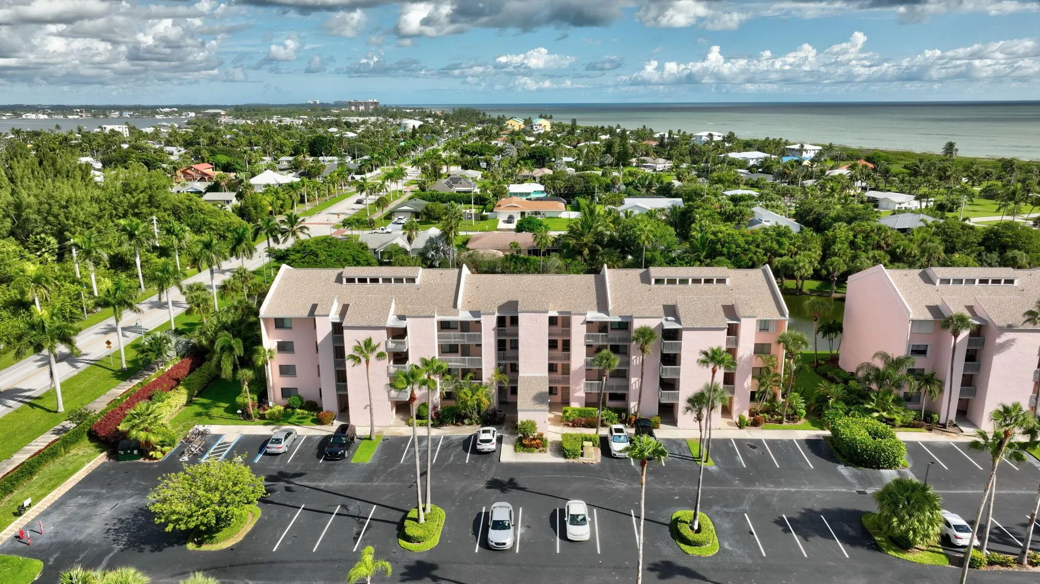 2400 S Ocean Drive, #3944