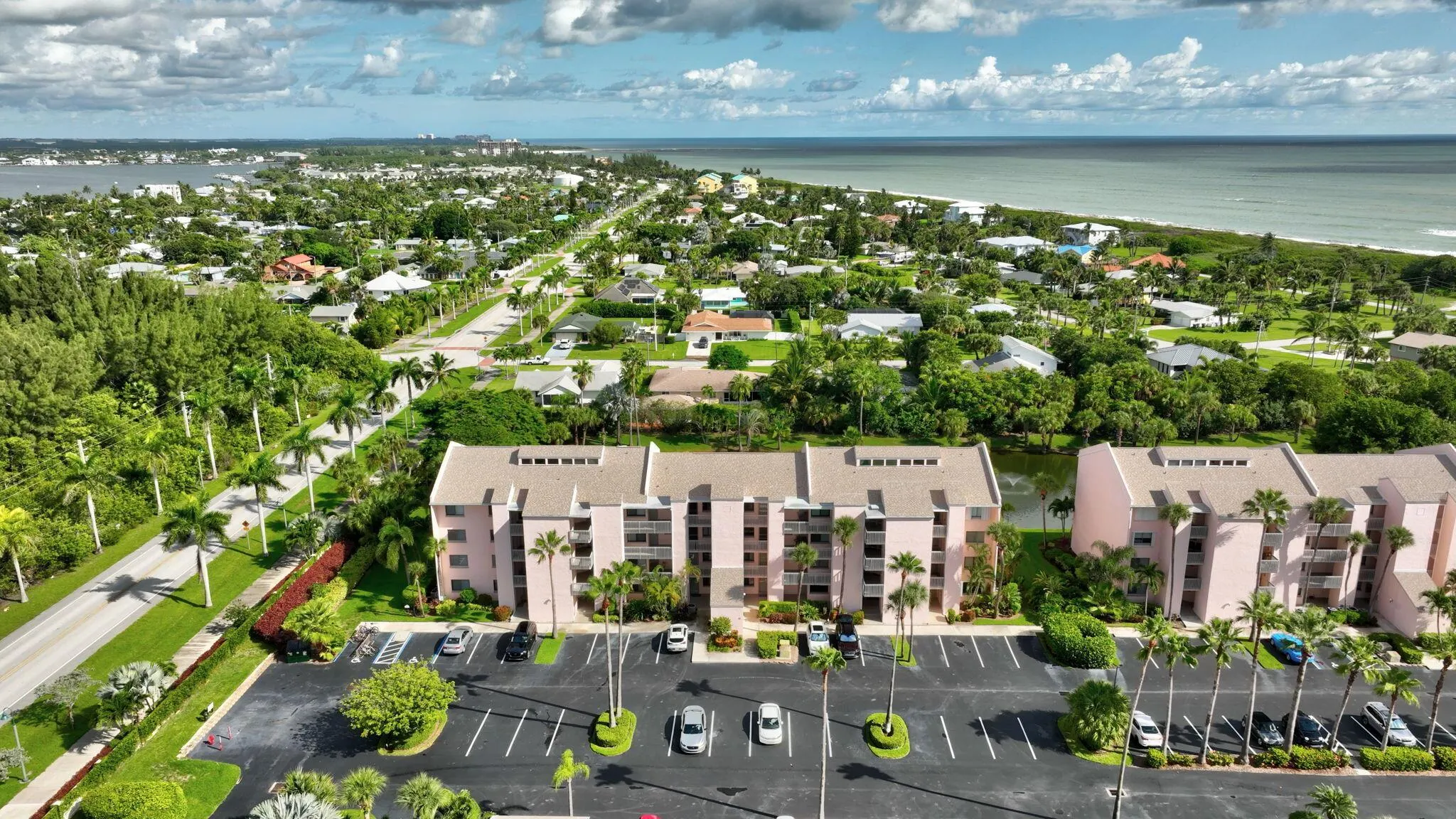 2400 S Ocean Drive, #3944