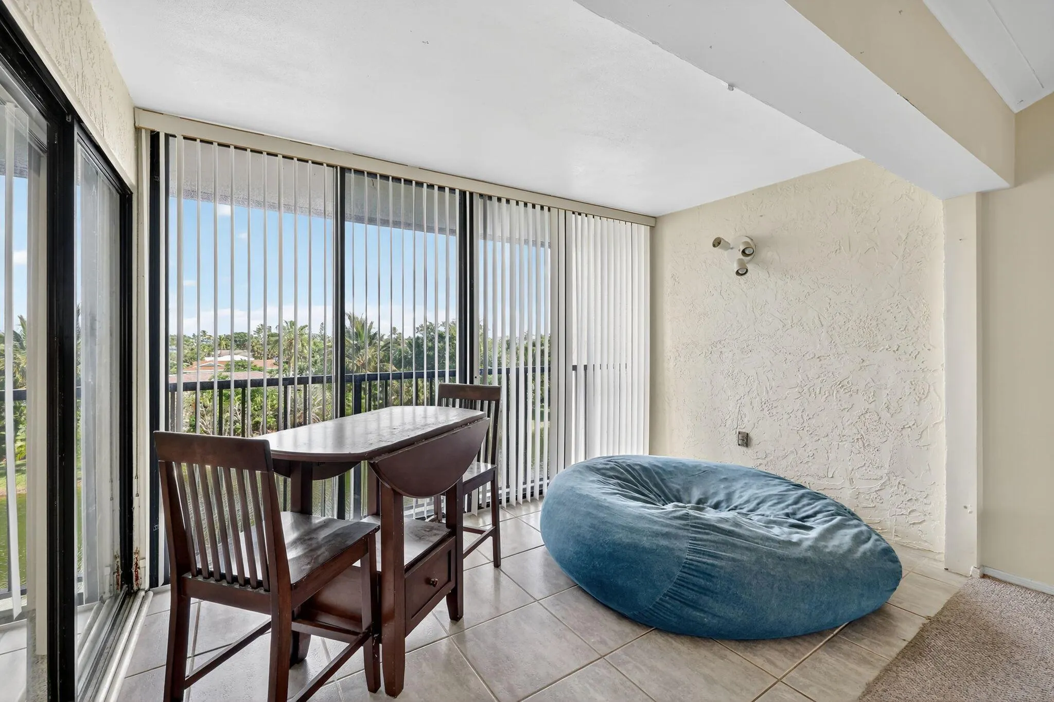2400 S Ocean Drive, #3944