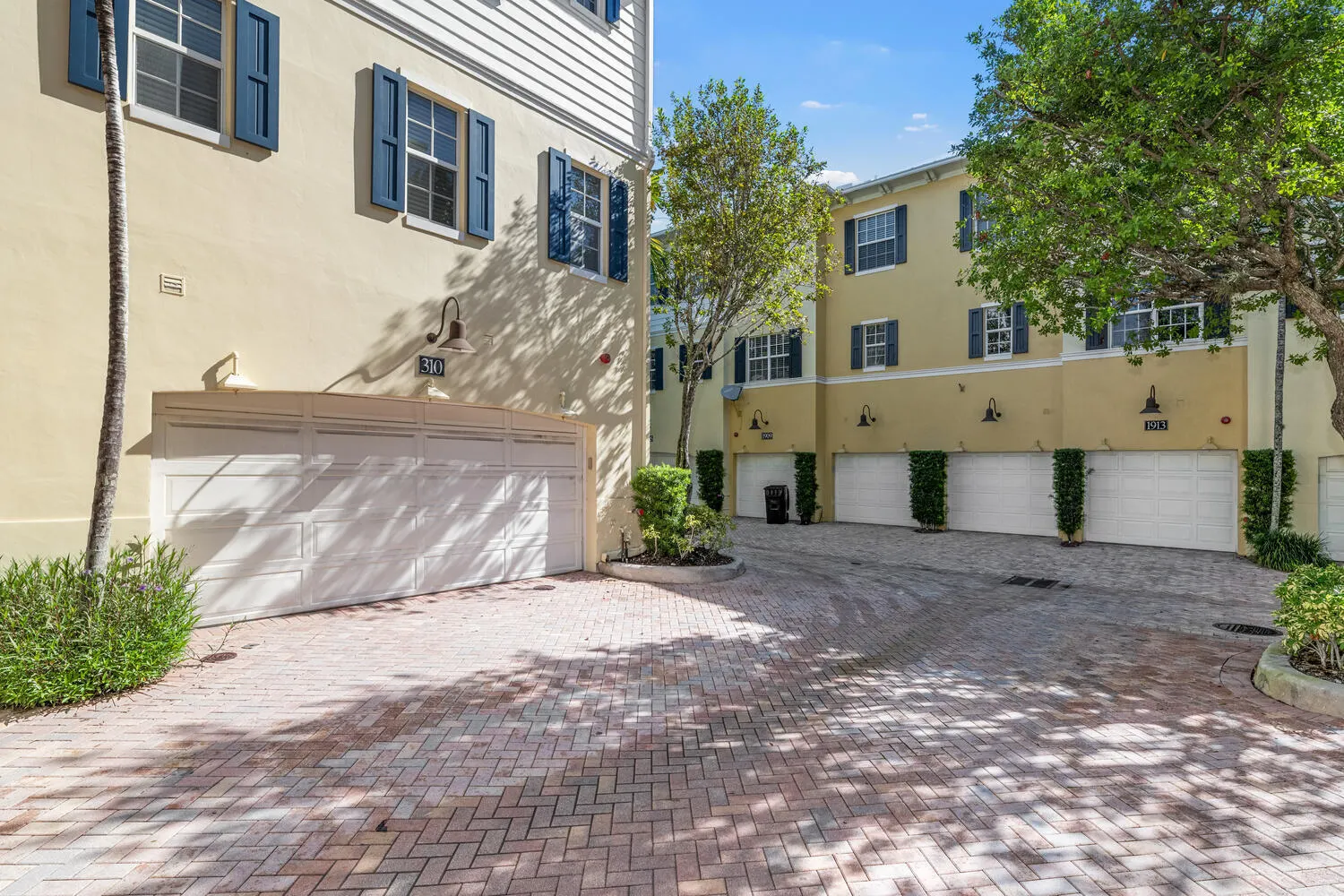 310 Tuxedo Lane