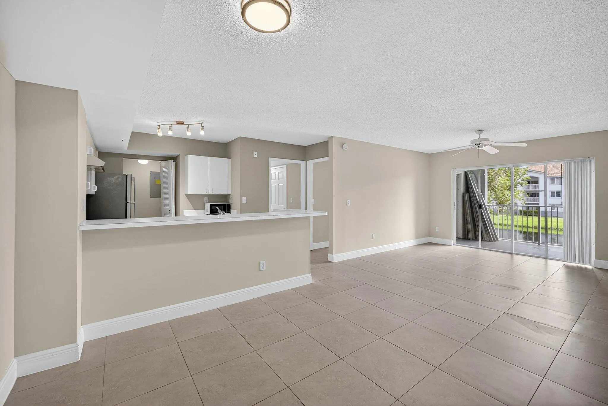 2640 S University Drive, #220