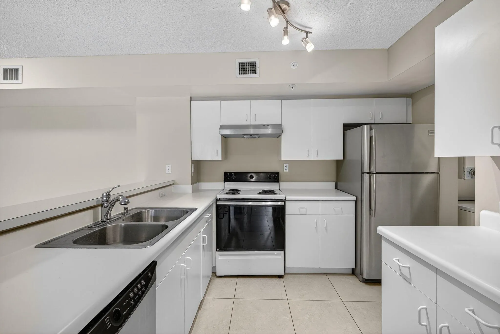 2640 S University Drive, #220