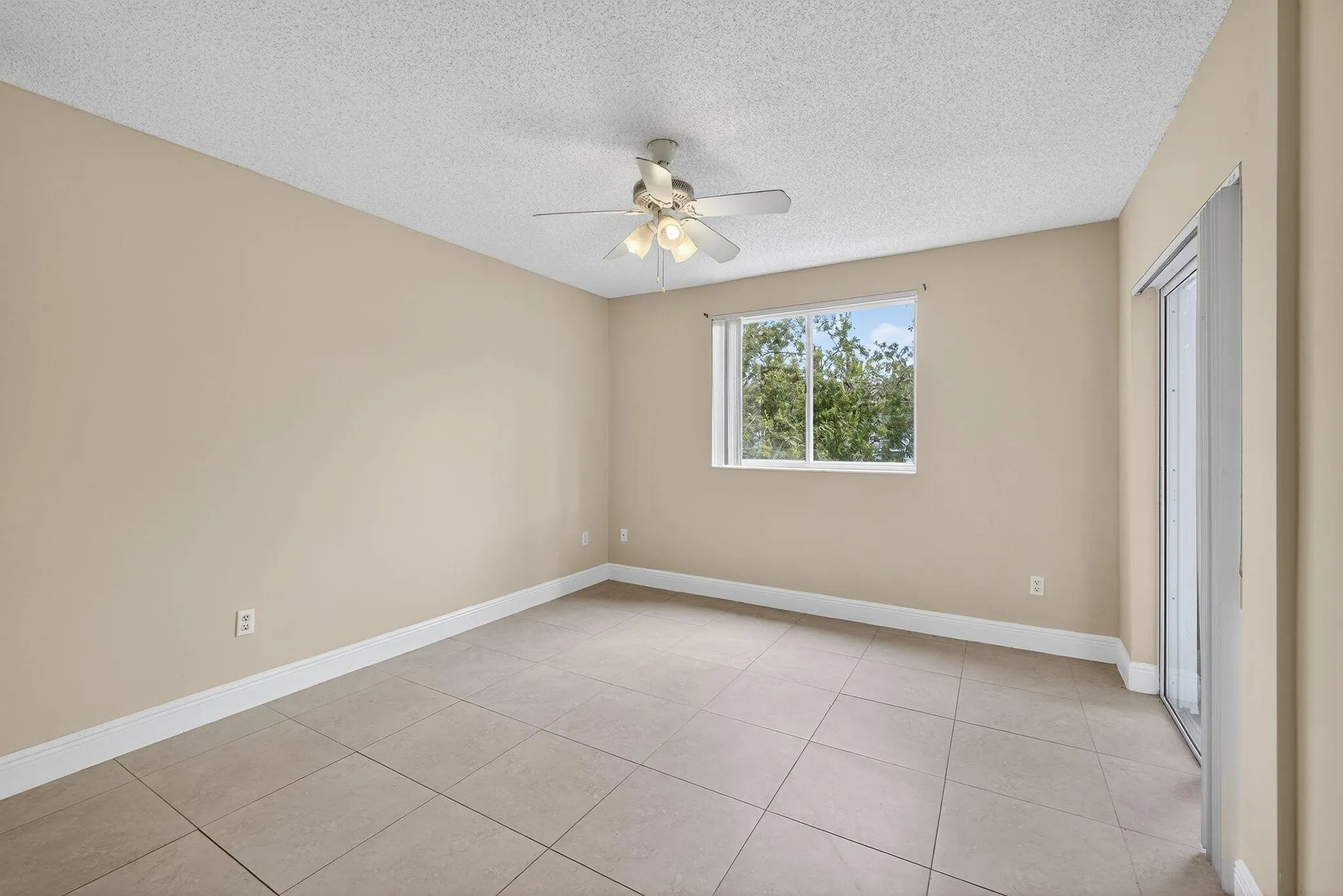 2640 S University Drive, #220