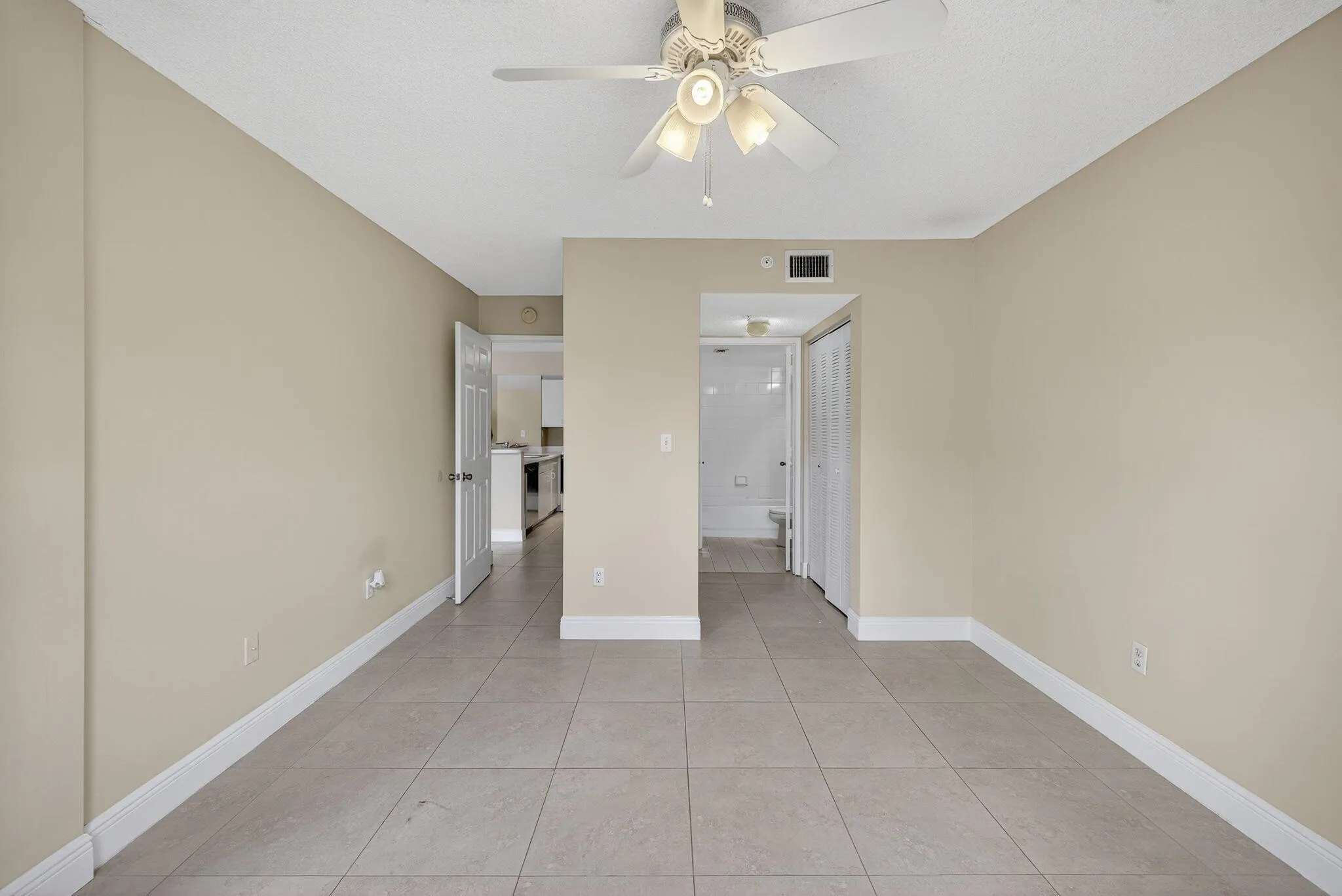 2640 S University Drive, #220