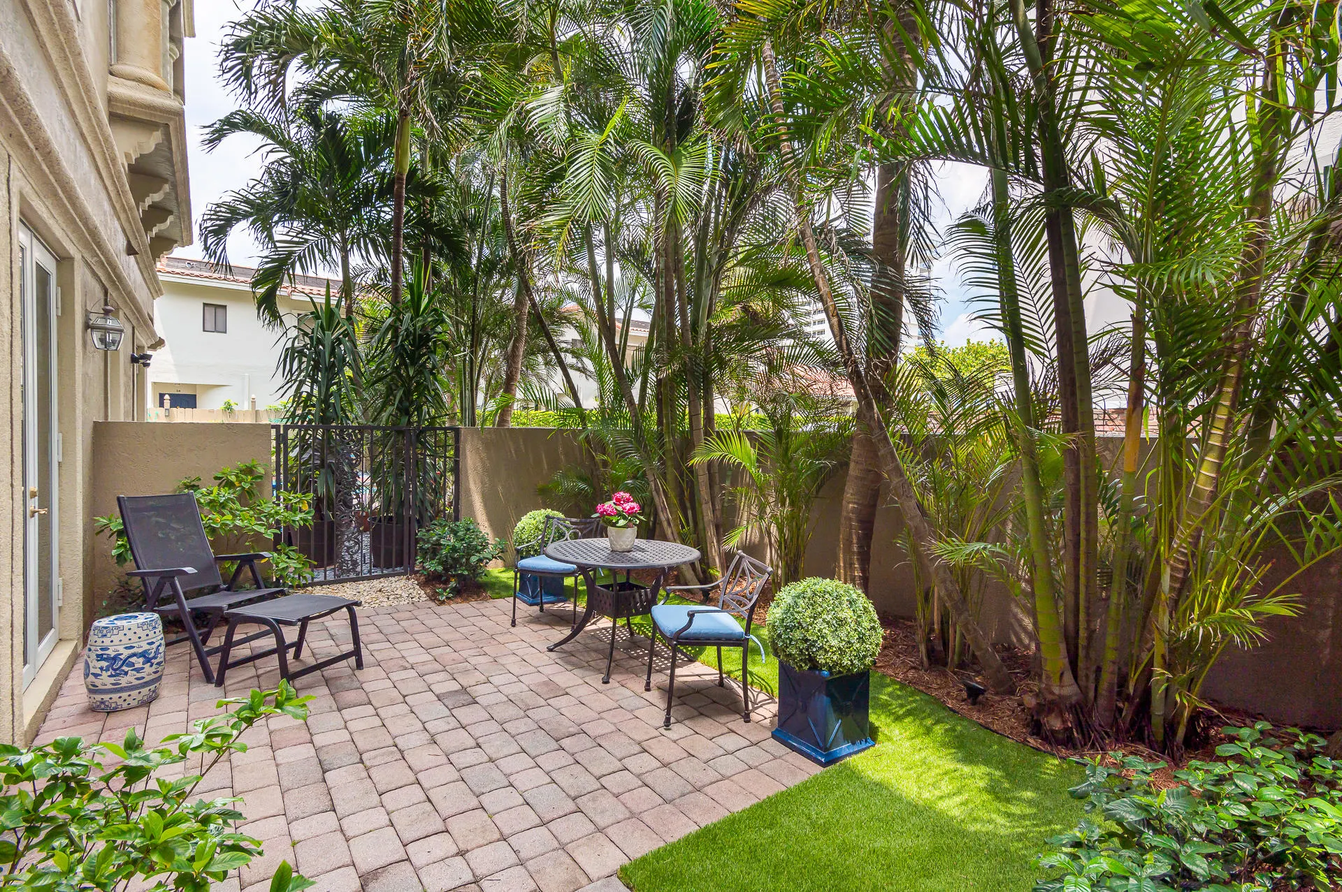 921 Osceola Drive, #8