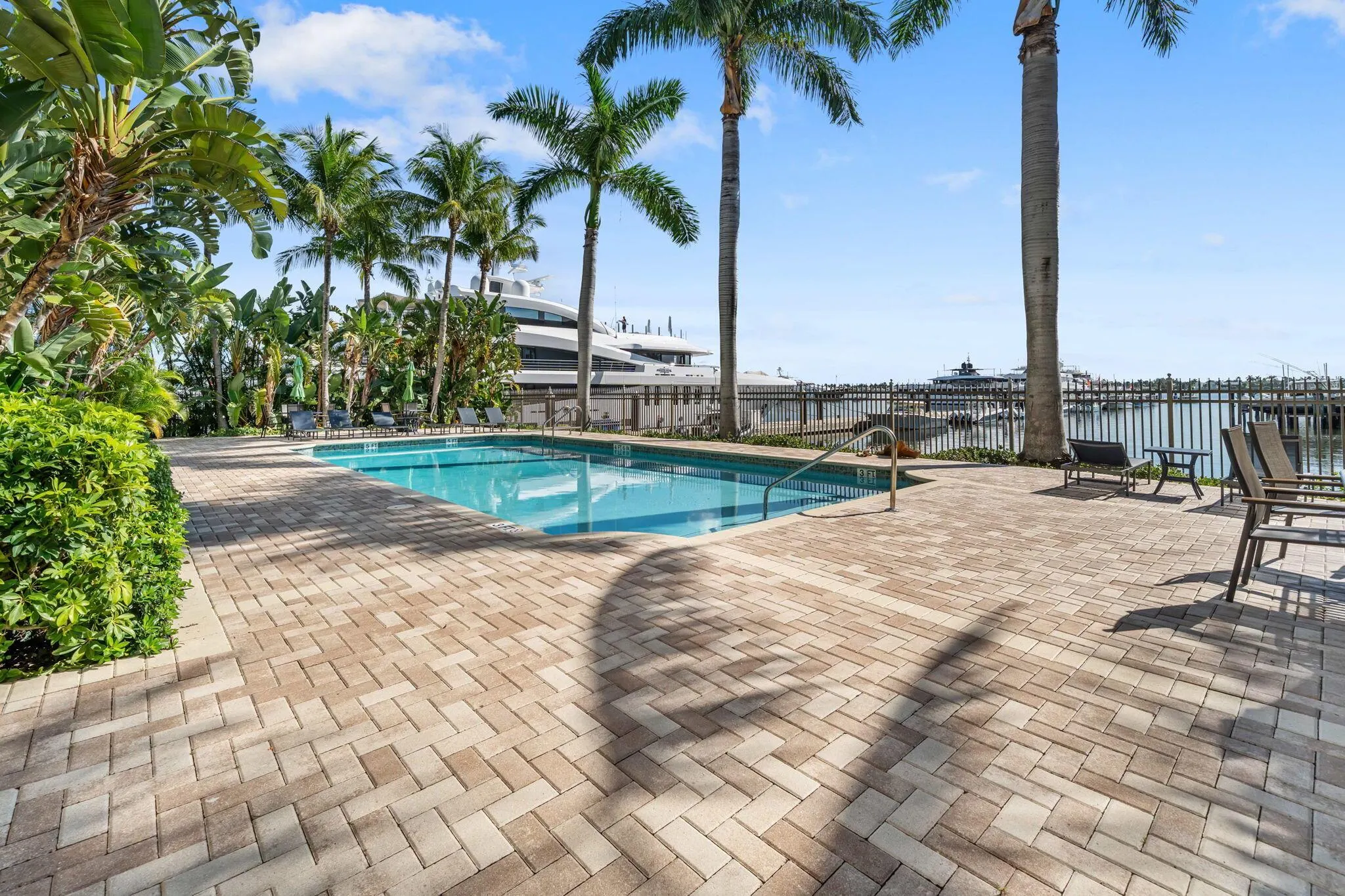 3940 N Flagler Drive, #101