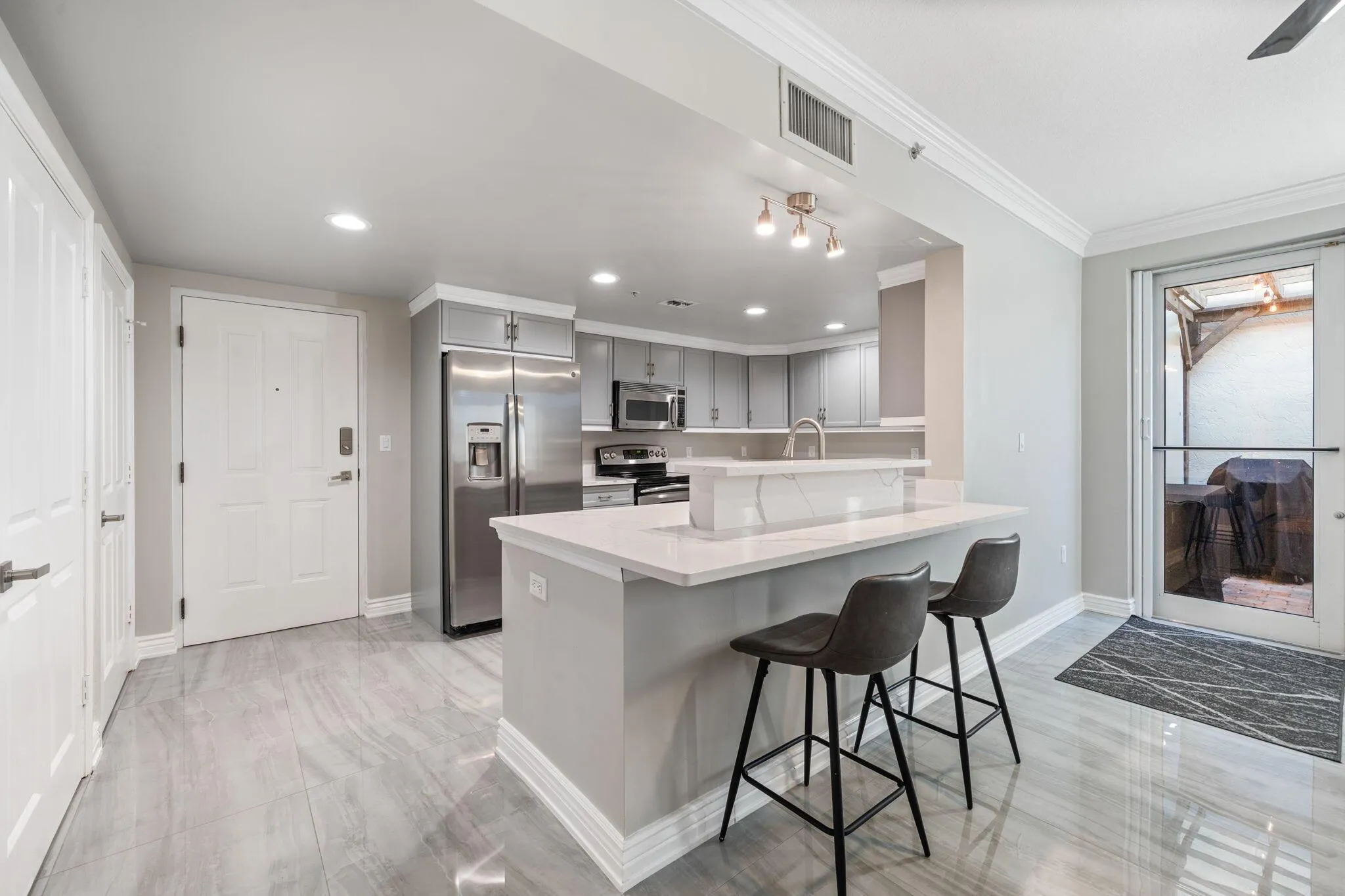 3940 N Flagler Drive, #101