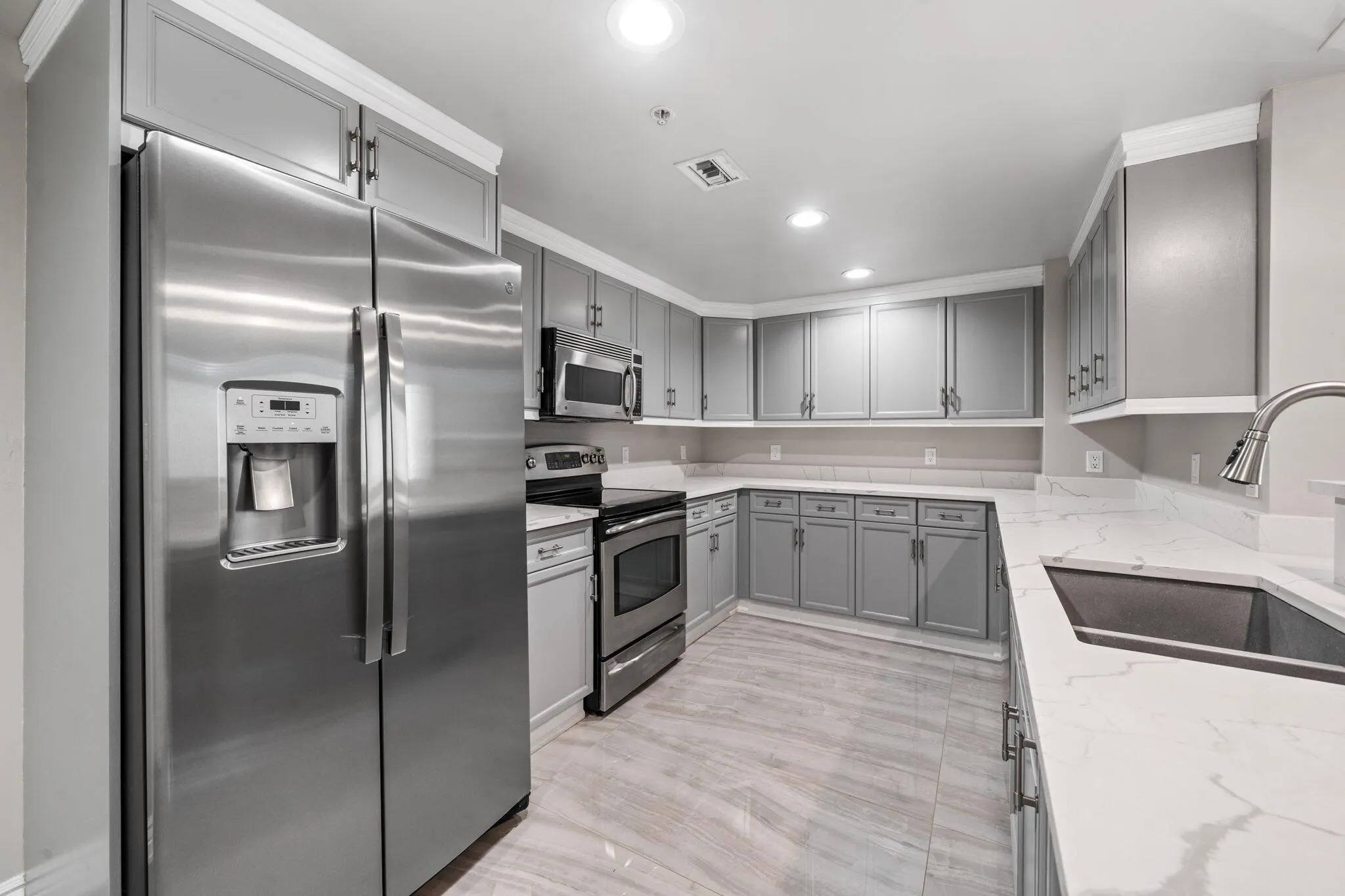 3940 N Flagler Drive, #101