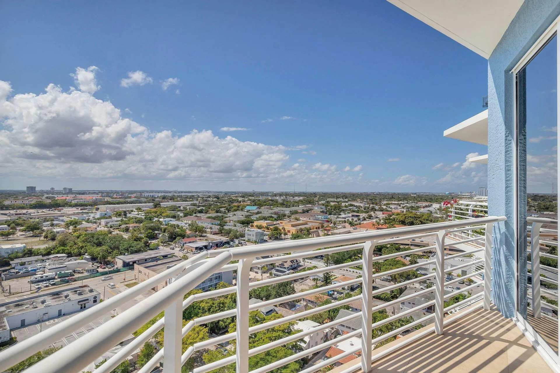 1551 N Flagler Drive, #Uph 10