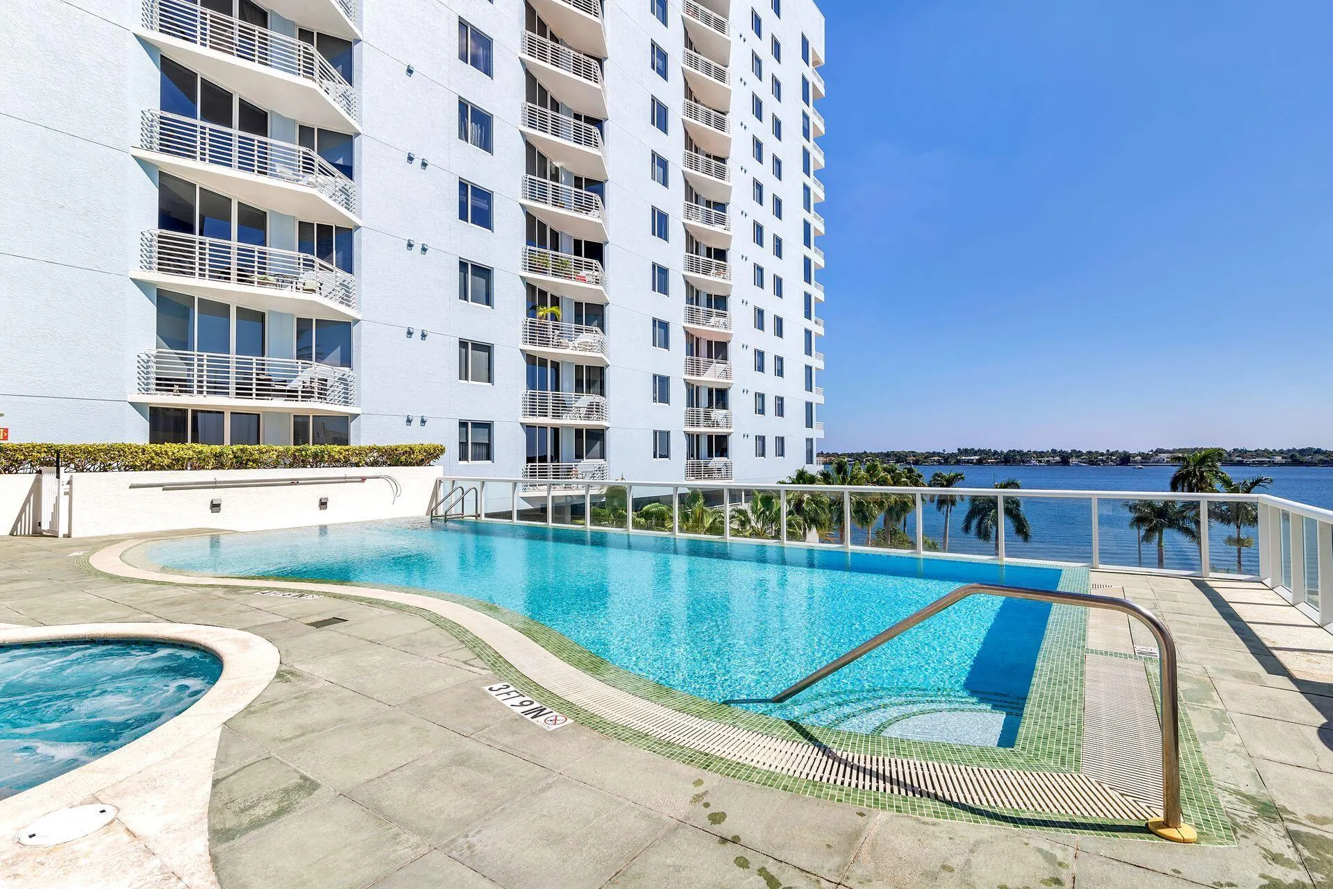 1551 N Flagler Drive, #Uph 10