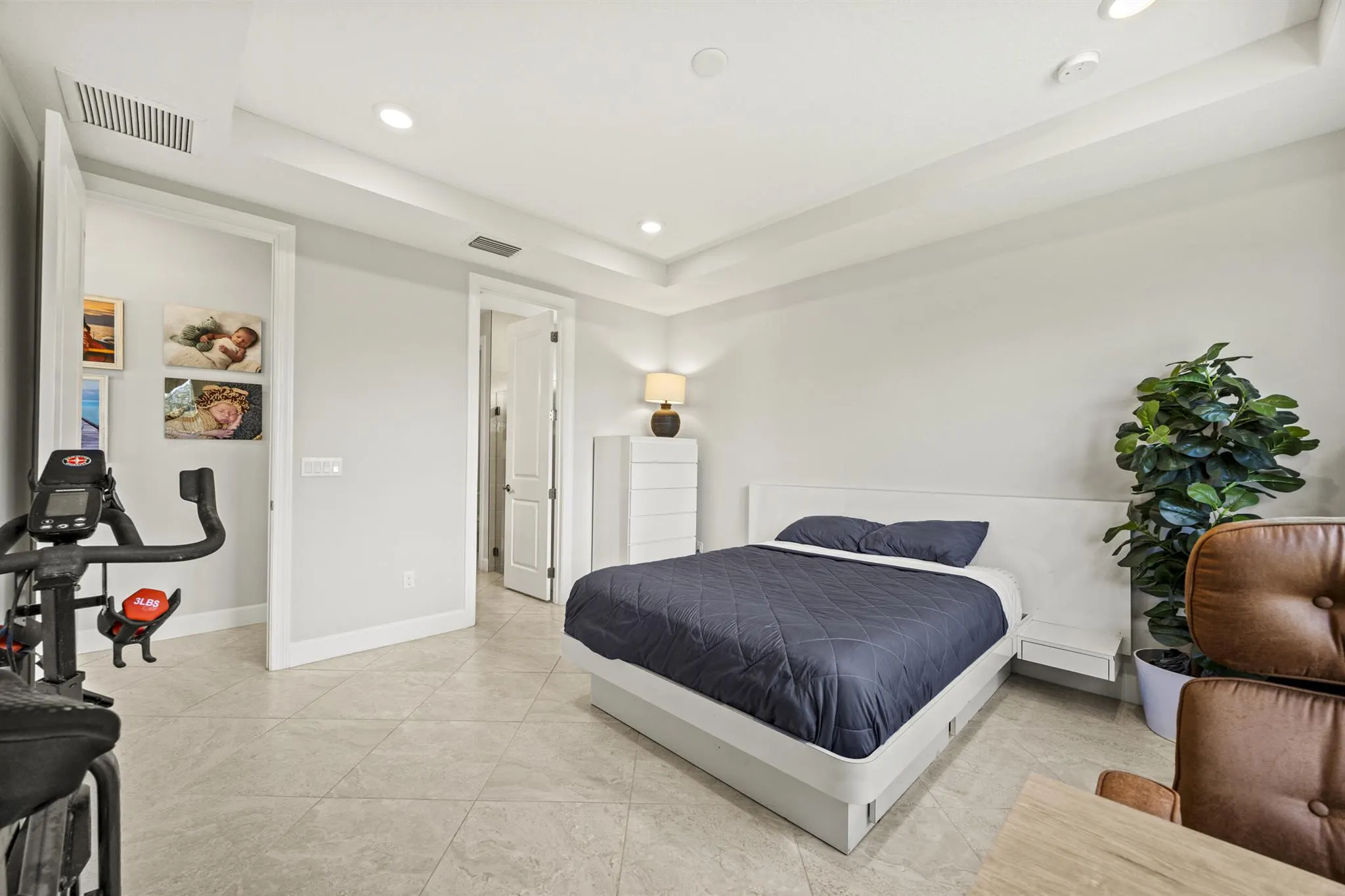 636 SE Boboli Way