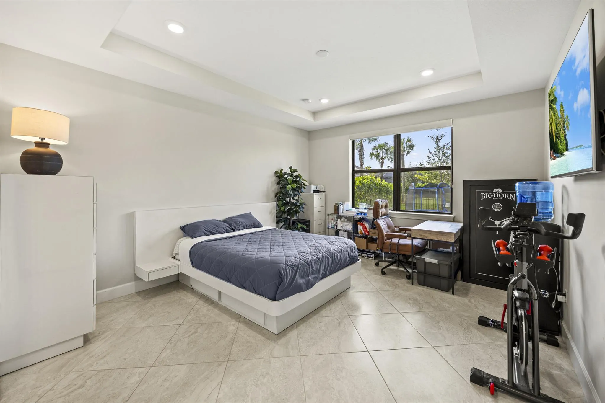 636 SE Boboli Way