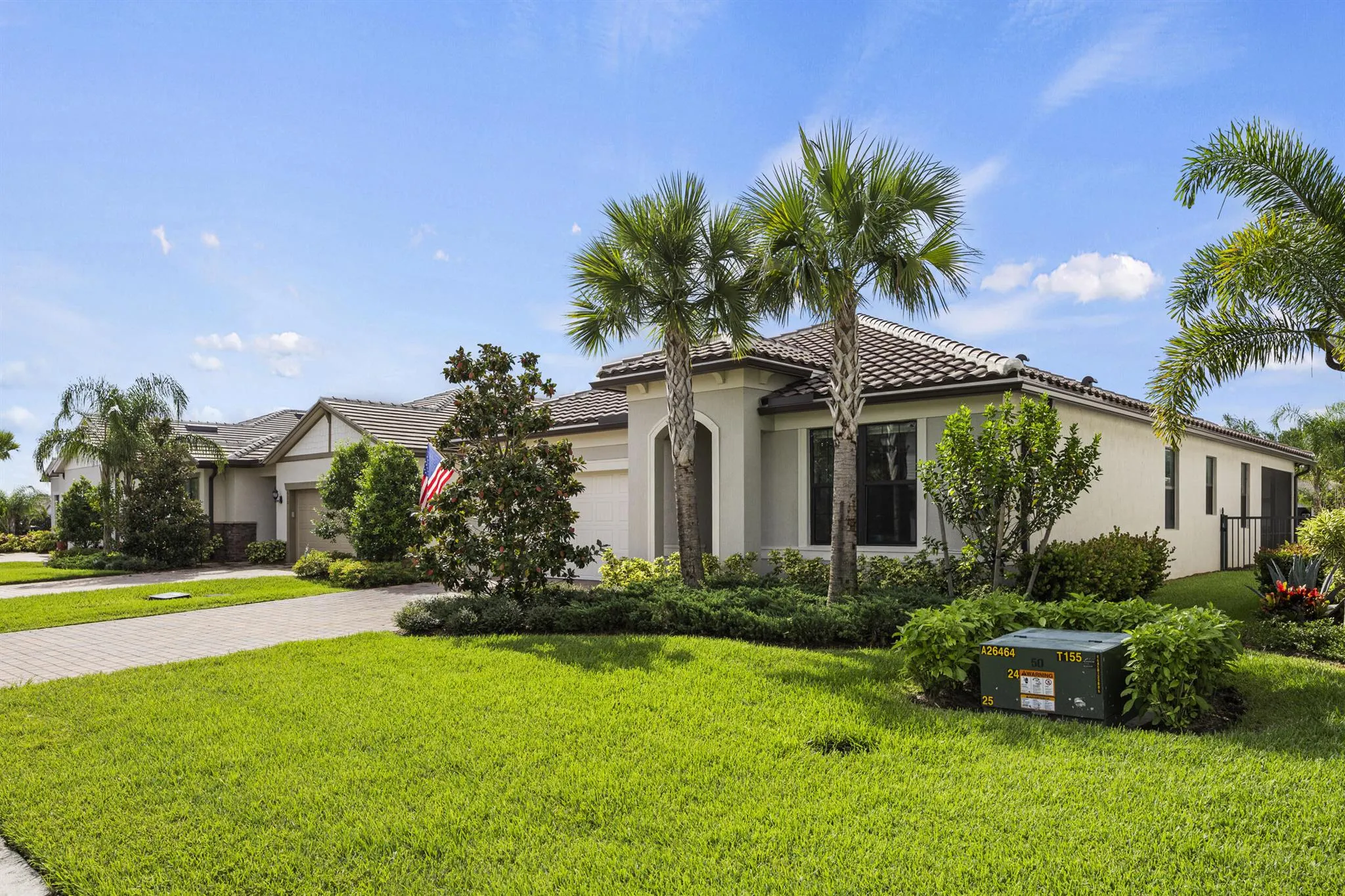 636 SE Boboli Way