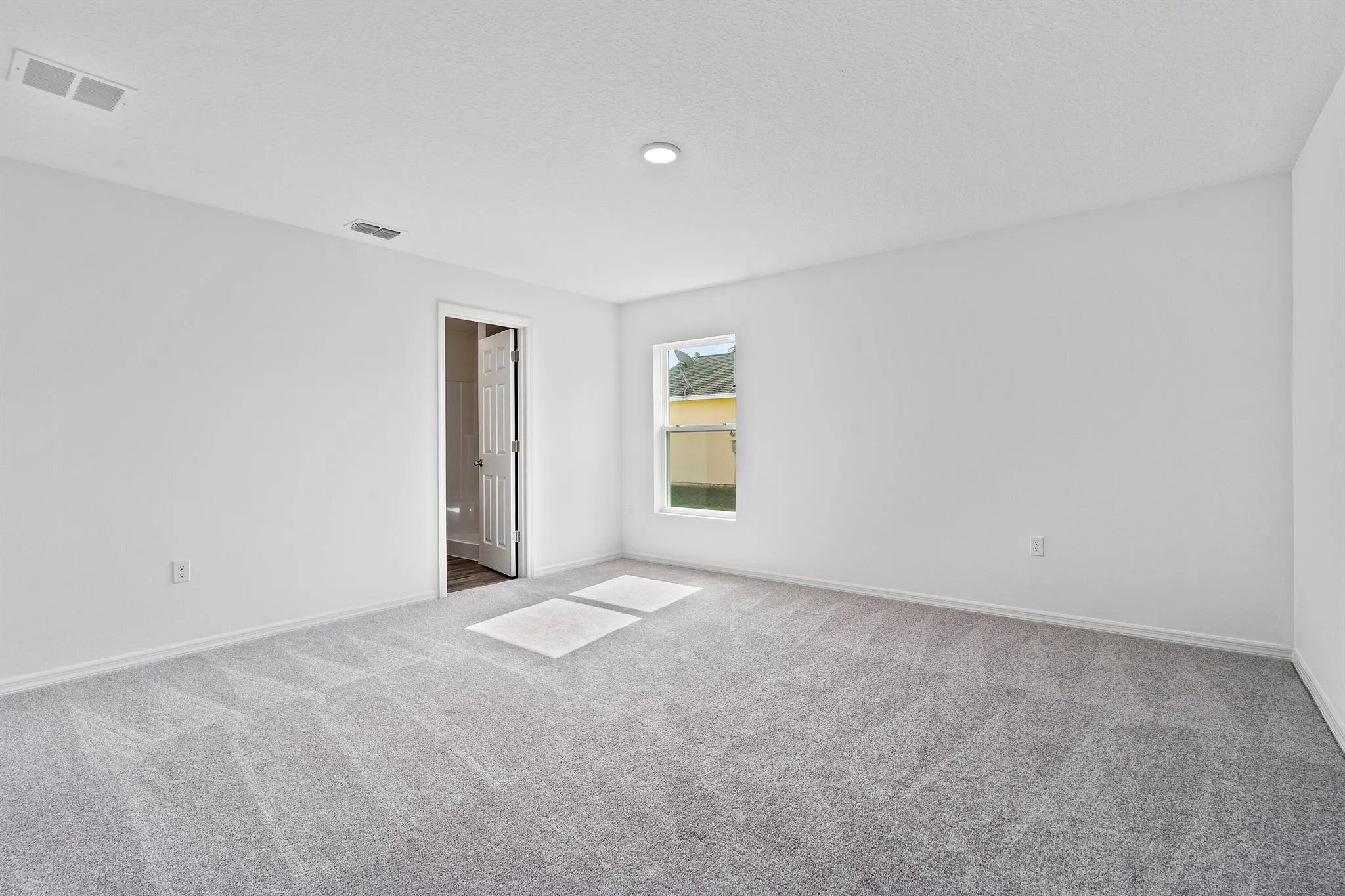 740 SW Avens Street