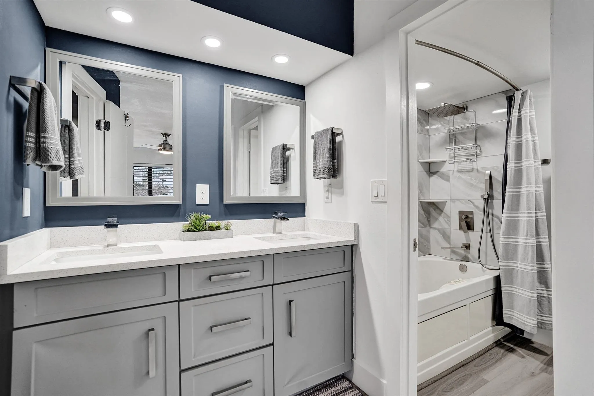 2395 Jaeger Drive, #5c