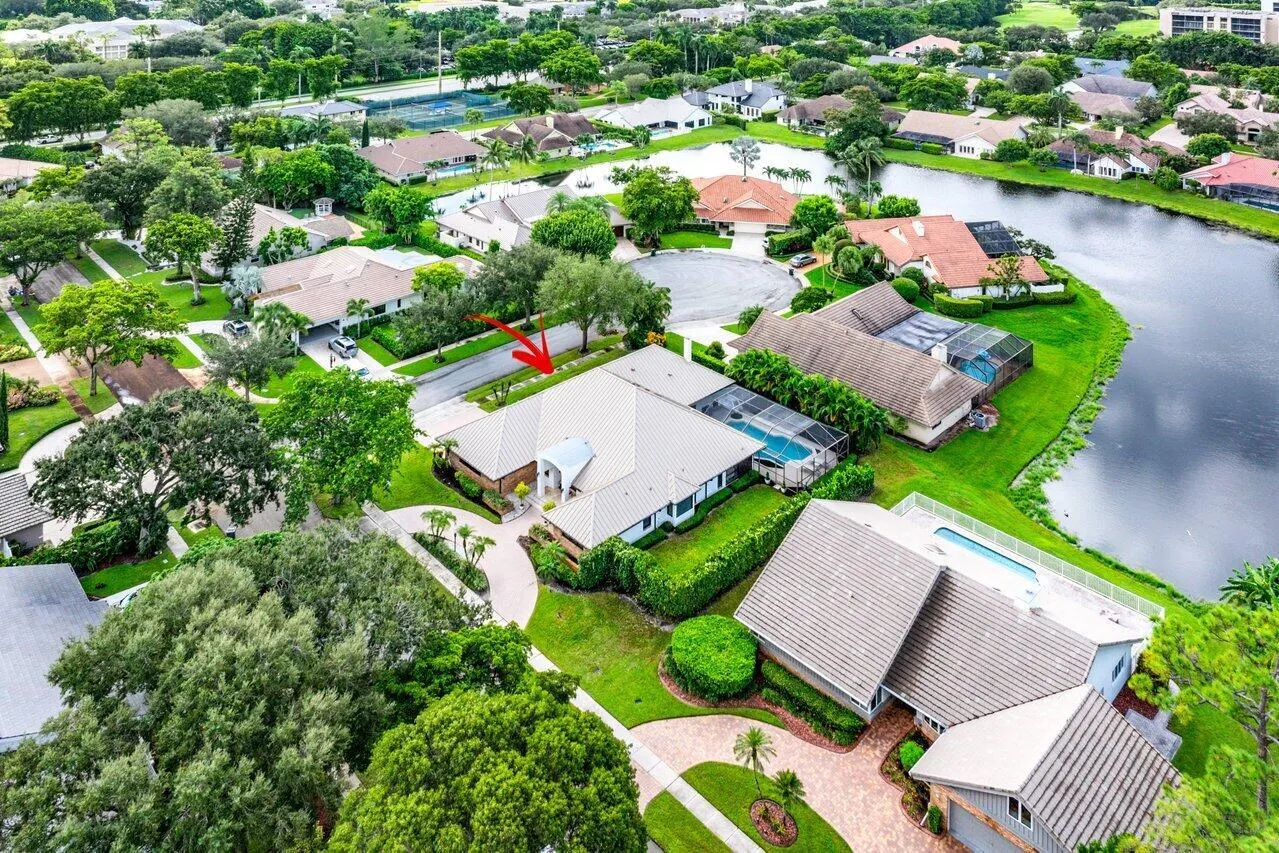 3050 St James Drive