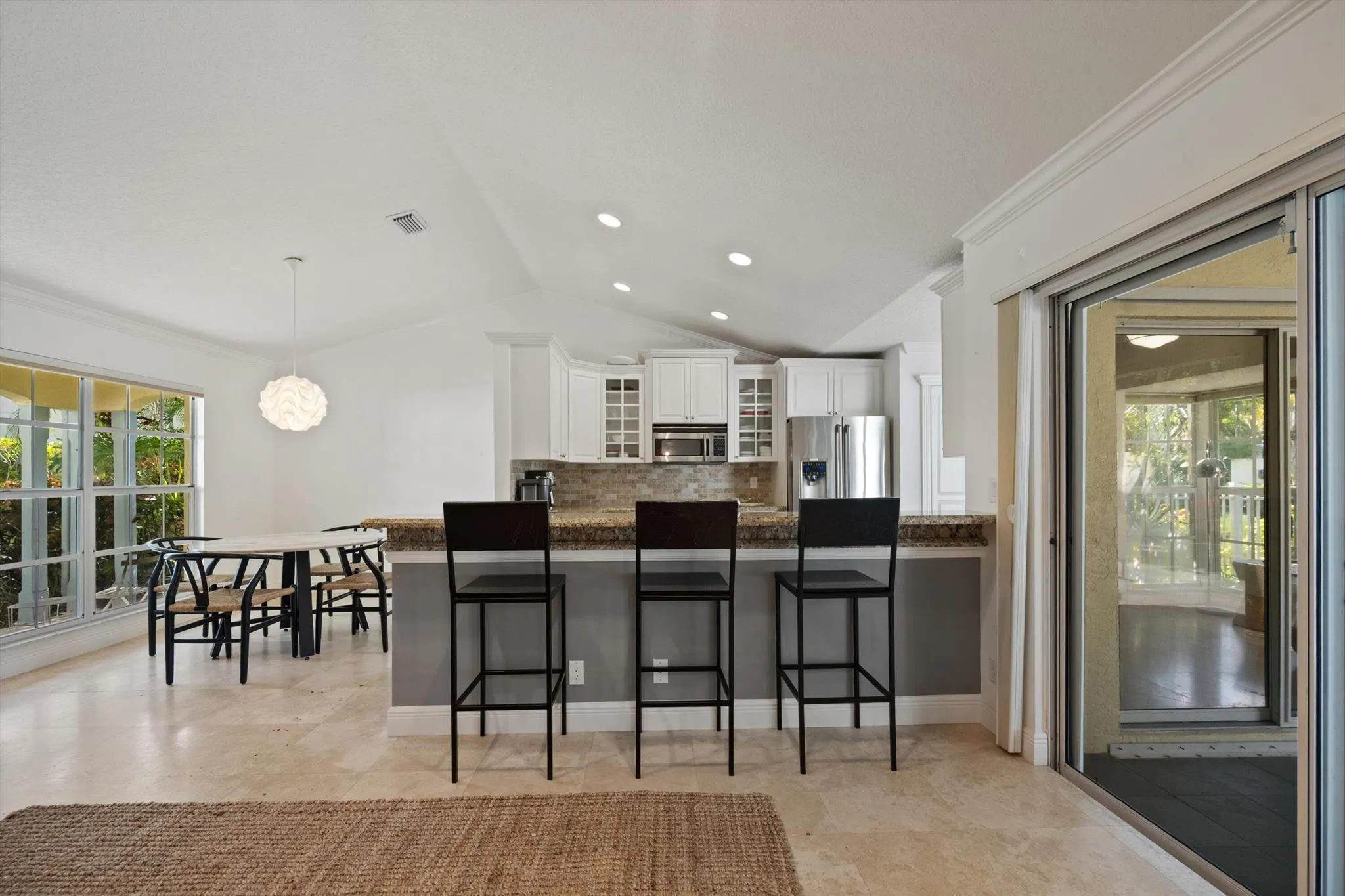 2244 Las Casitas Drive