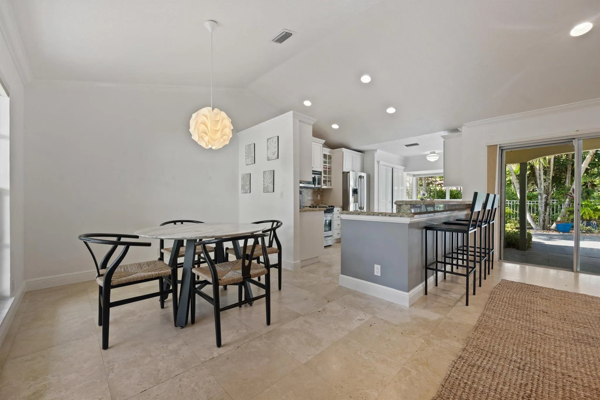 2244 Las Casitas Drive