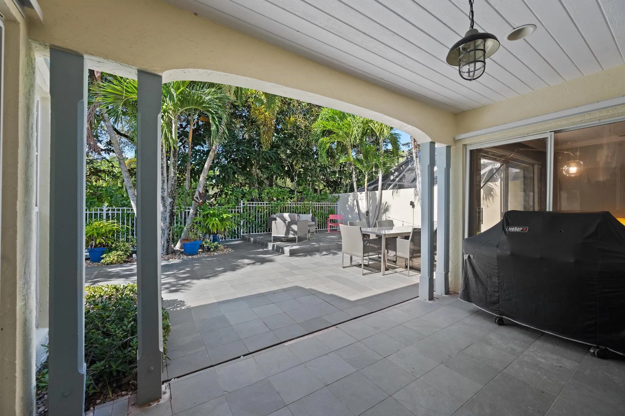 2244 Las Casitas Drive