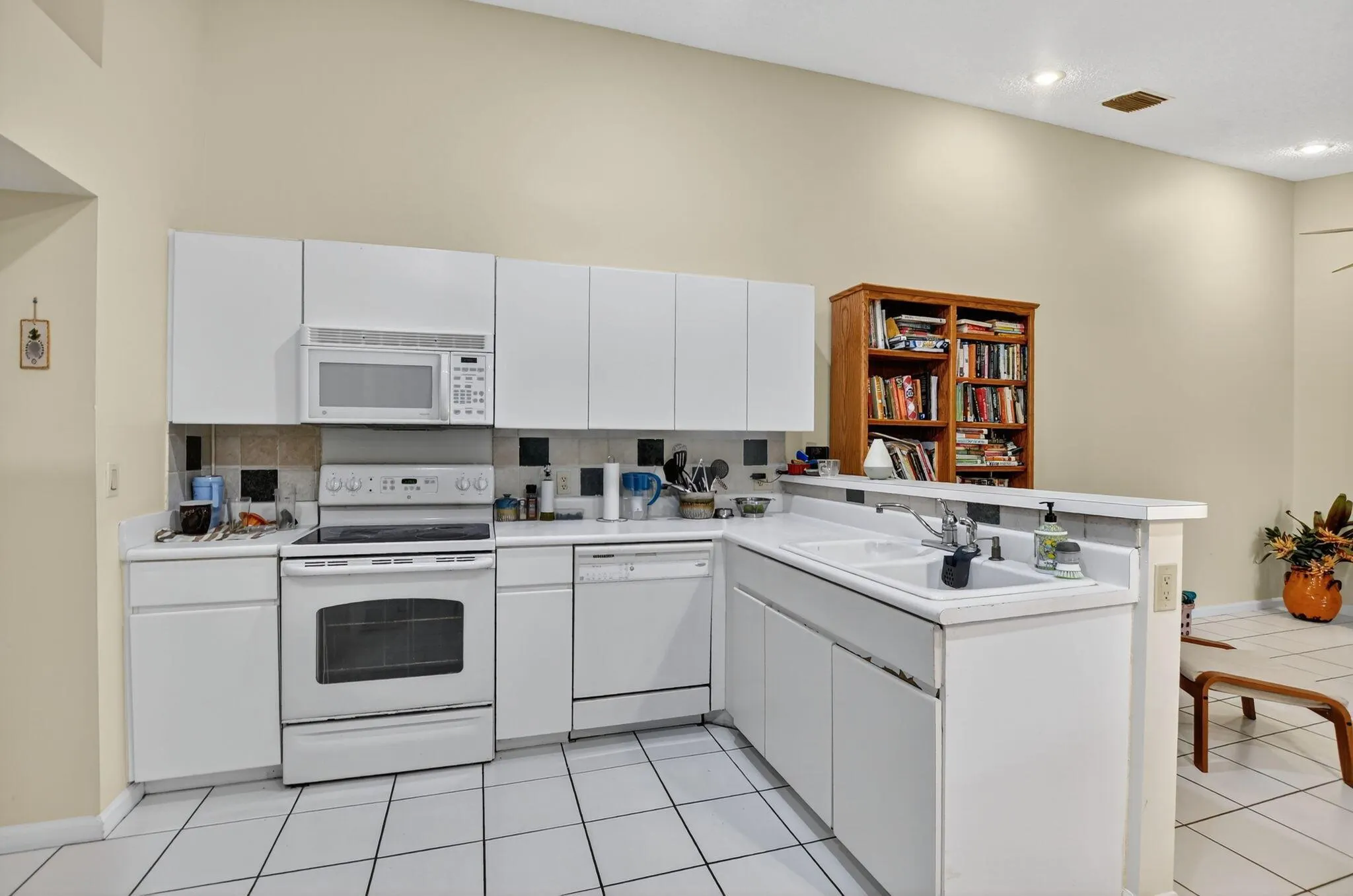 20803 Cabrillo Way