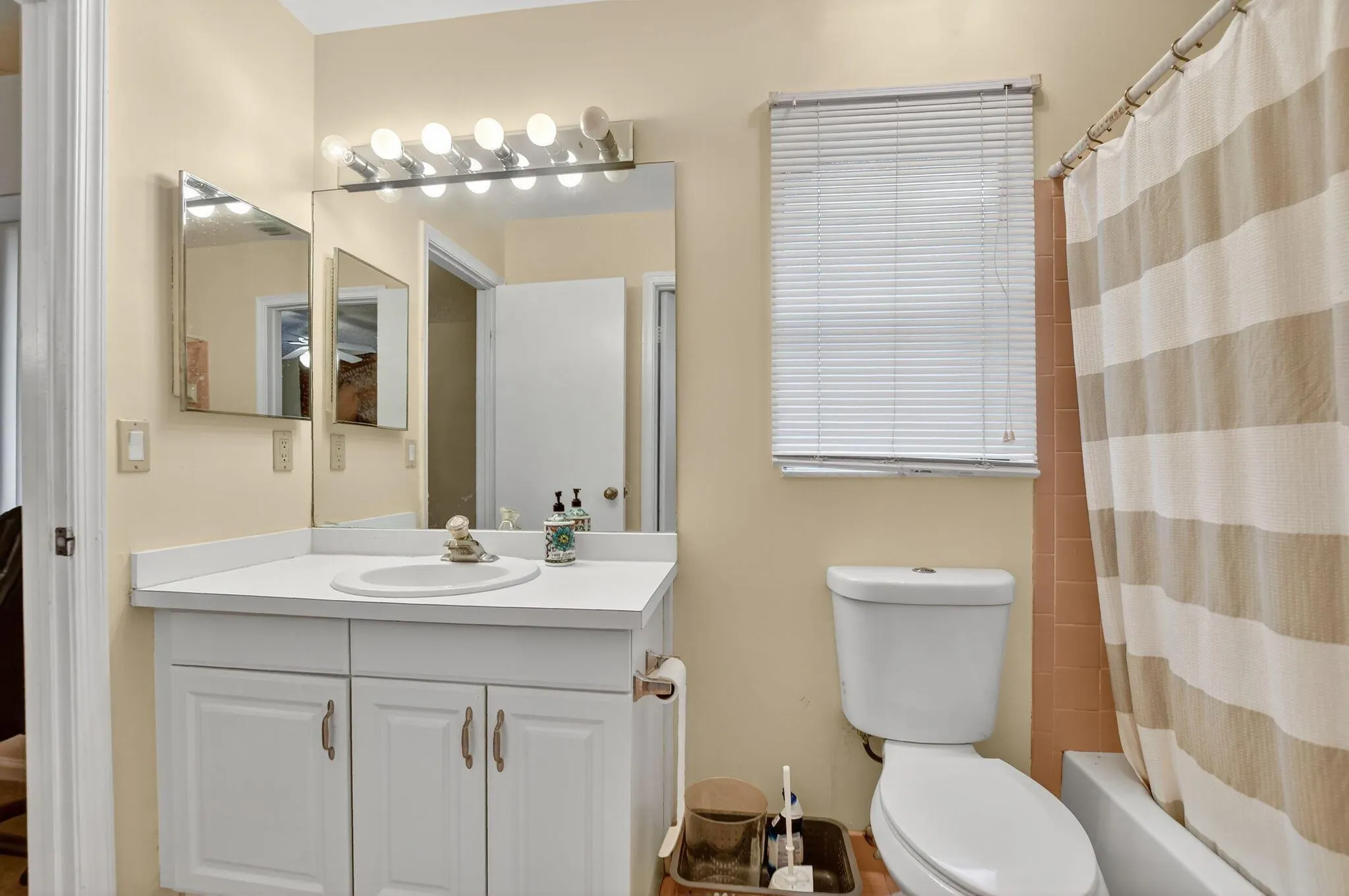 20803 Cabrillo Way