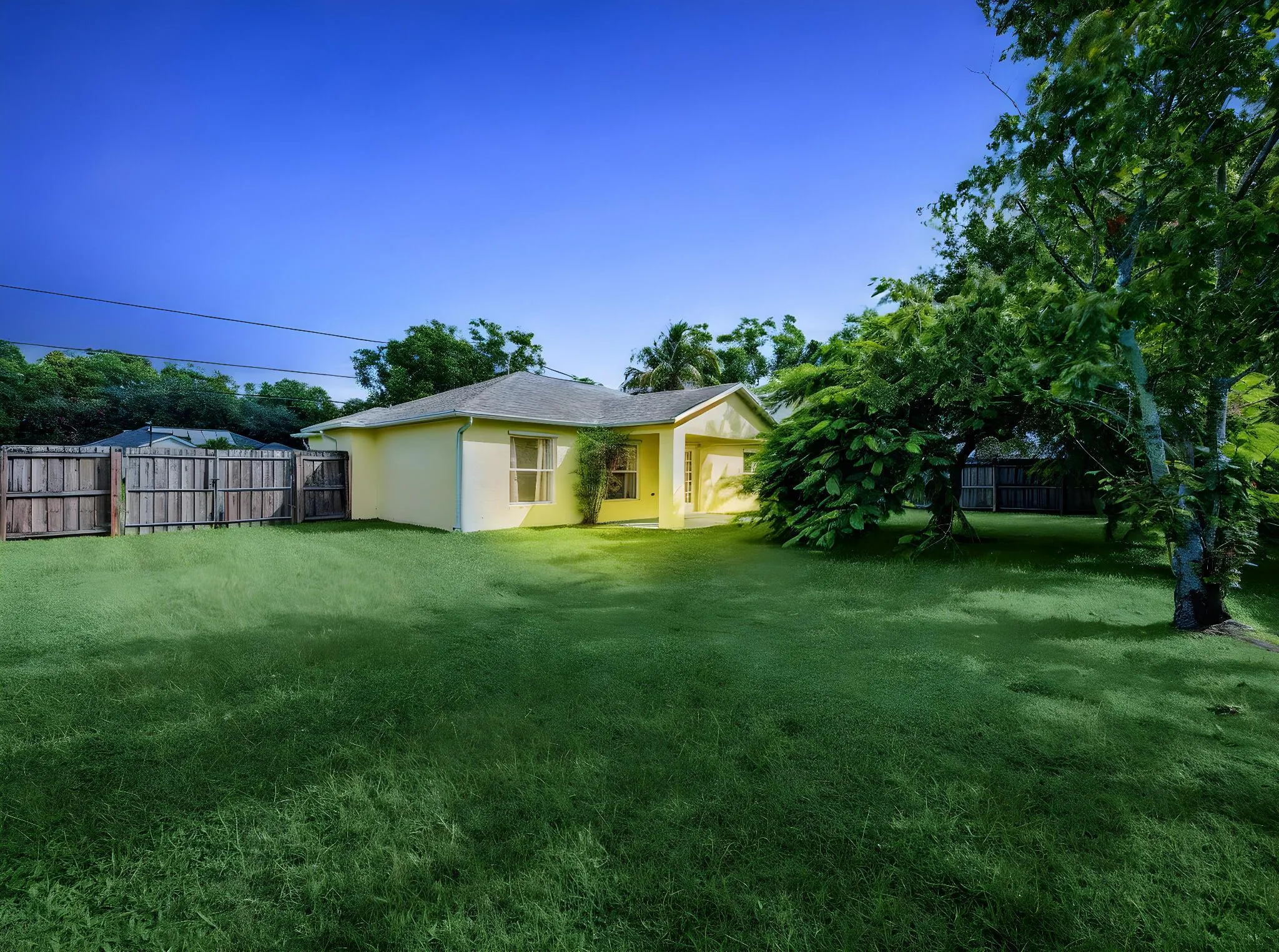 5323 NW Perez Court