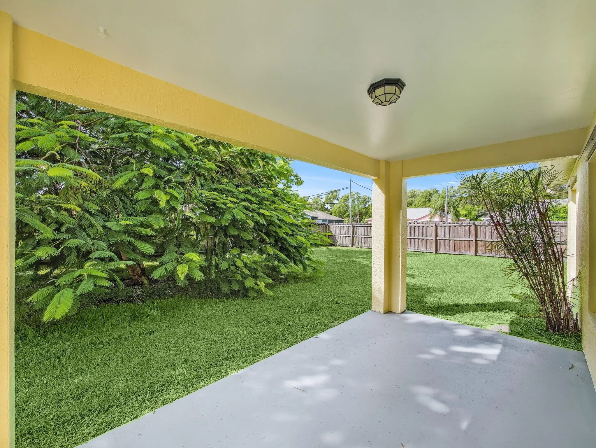 5323 NW Perez Court