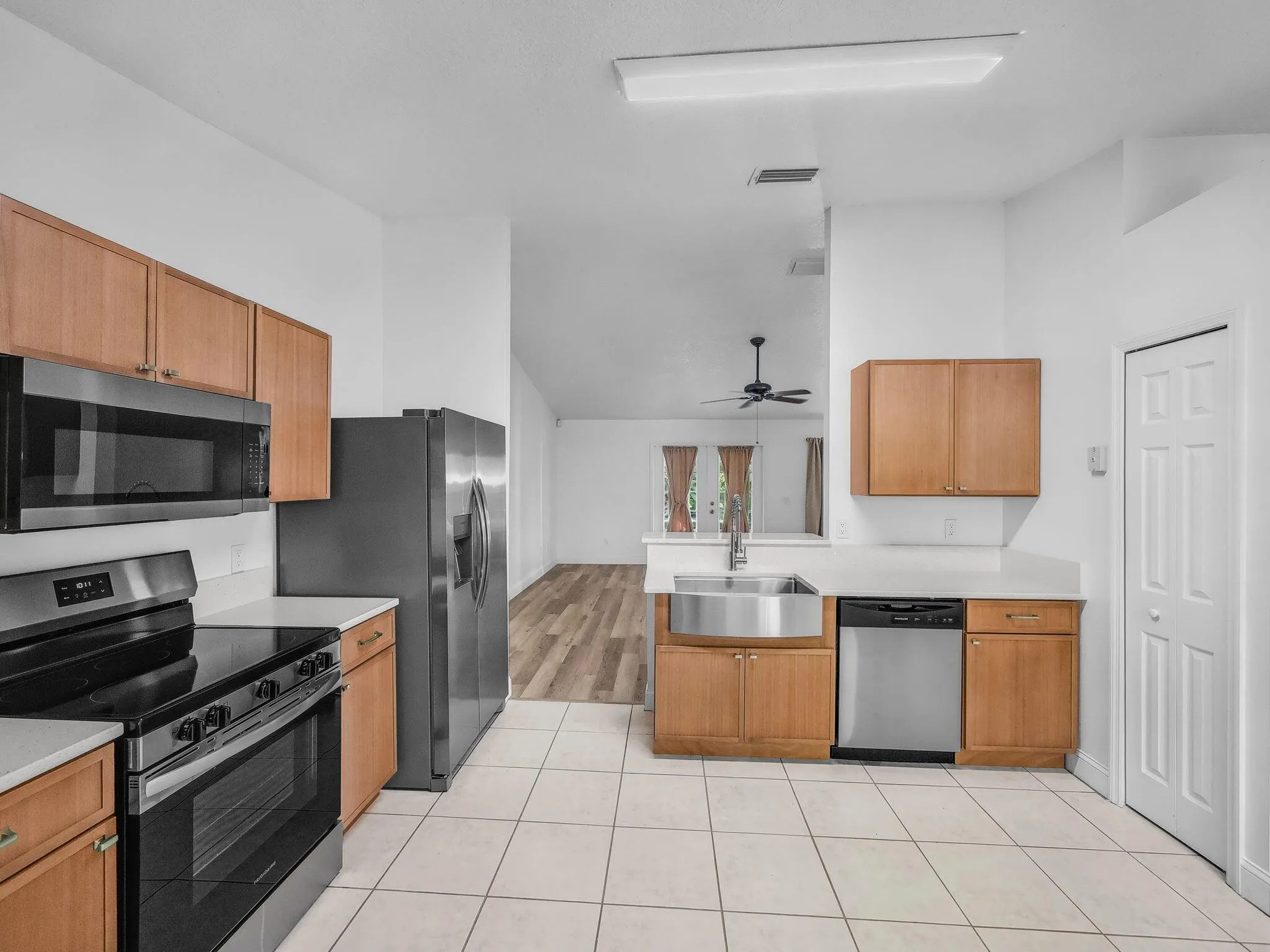 5323 NW Perez Court