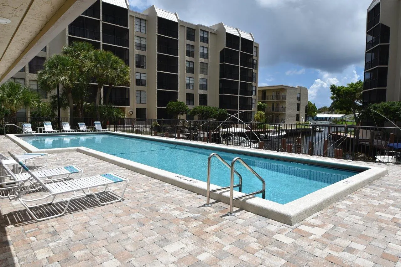20 Royal Palm Way, #503