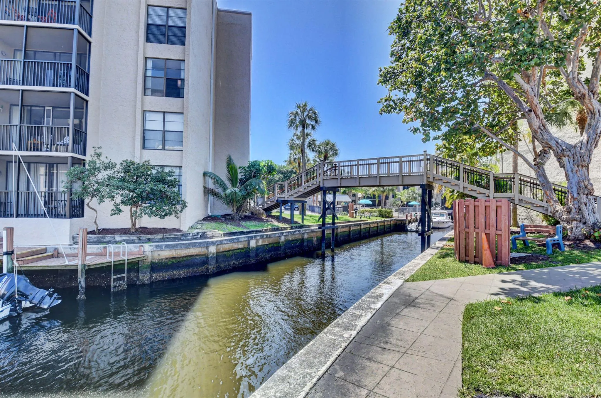 20 Royal Palm Way, #503