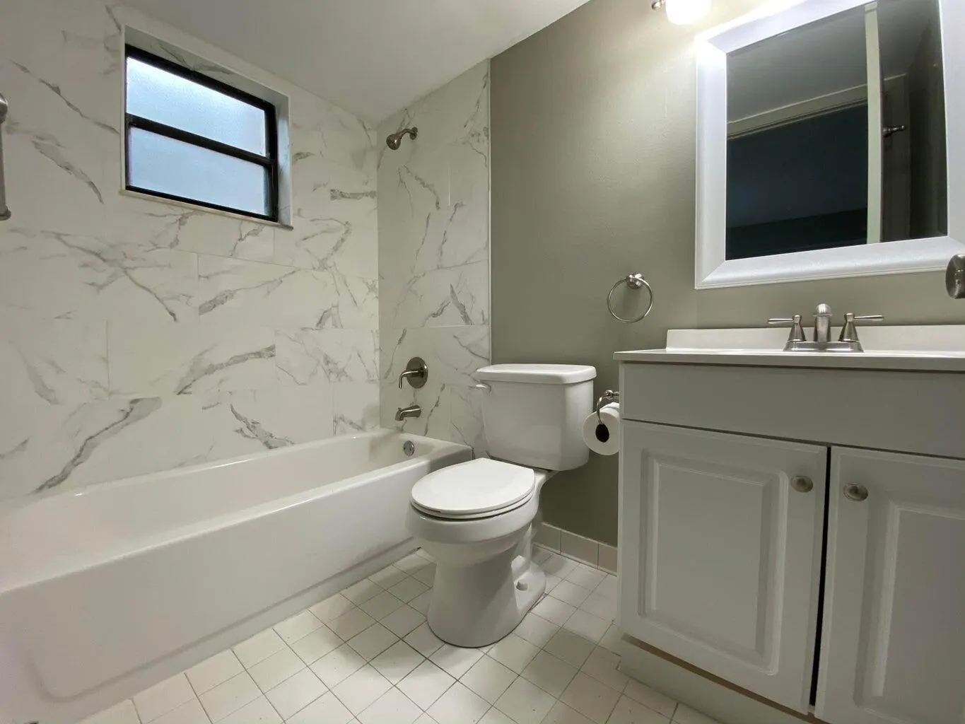 2050 N Congress 104 Avenue, #104