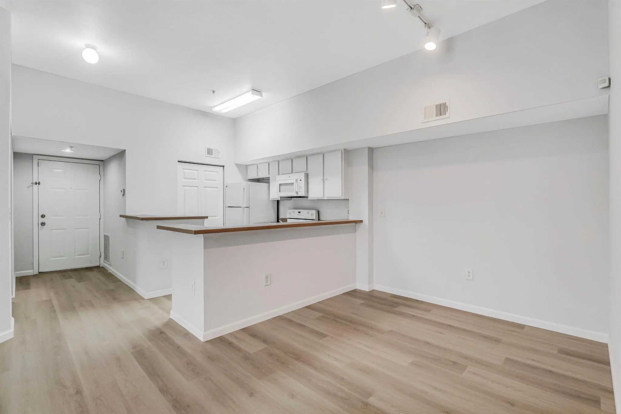 181 SW Palm Drive, #304
