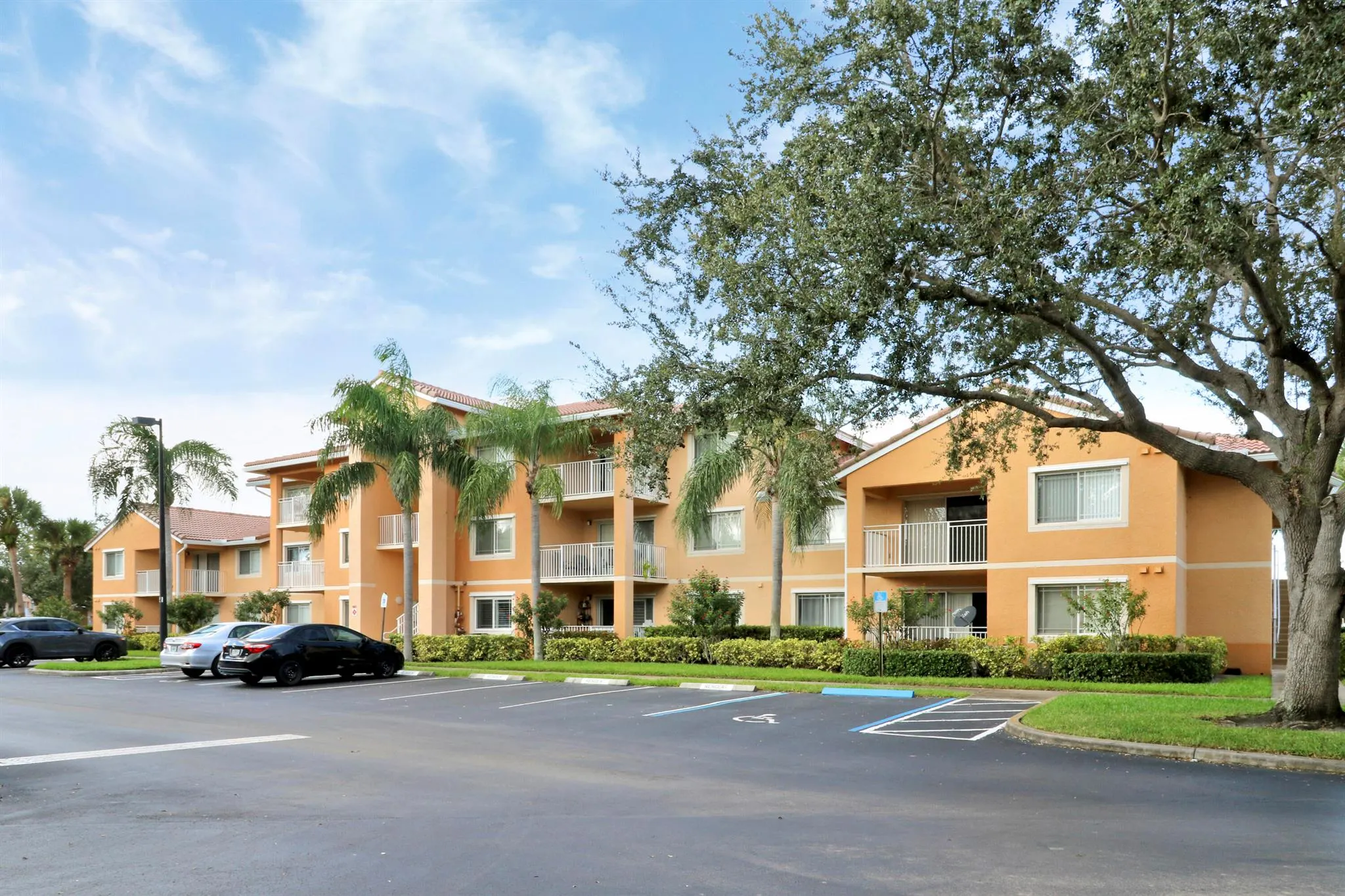 181 SW Palm Drive, #304