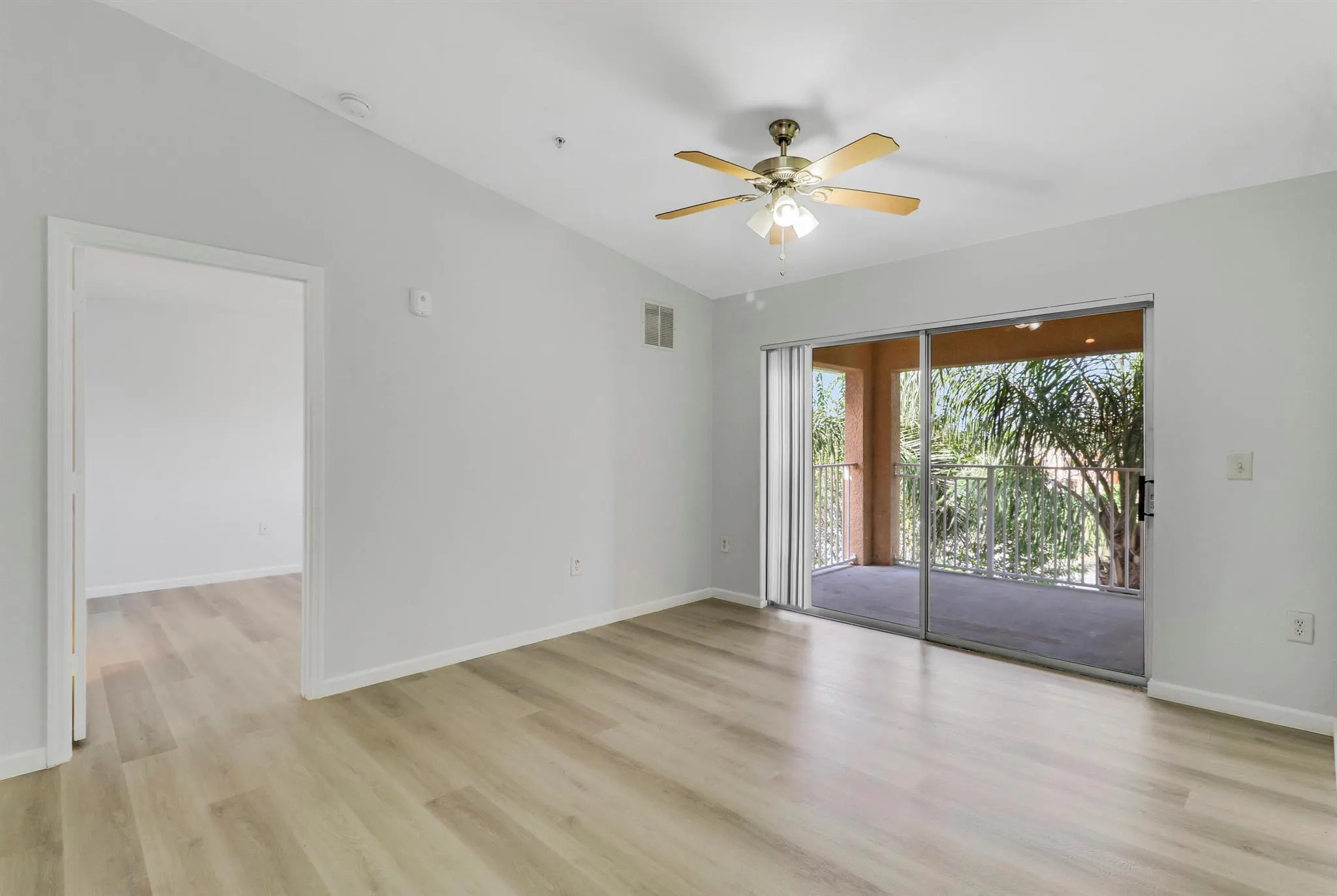 181 SW Palm Drive, #304