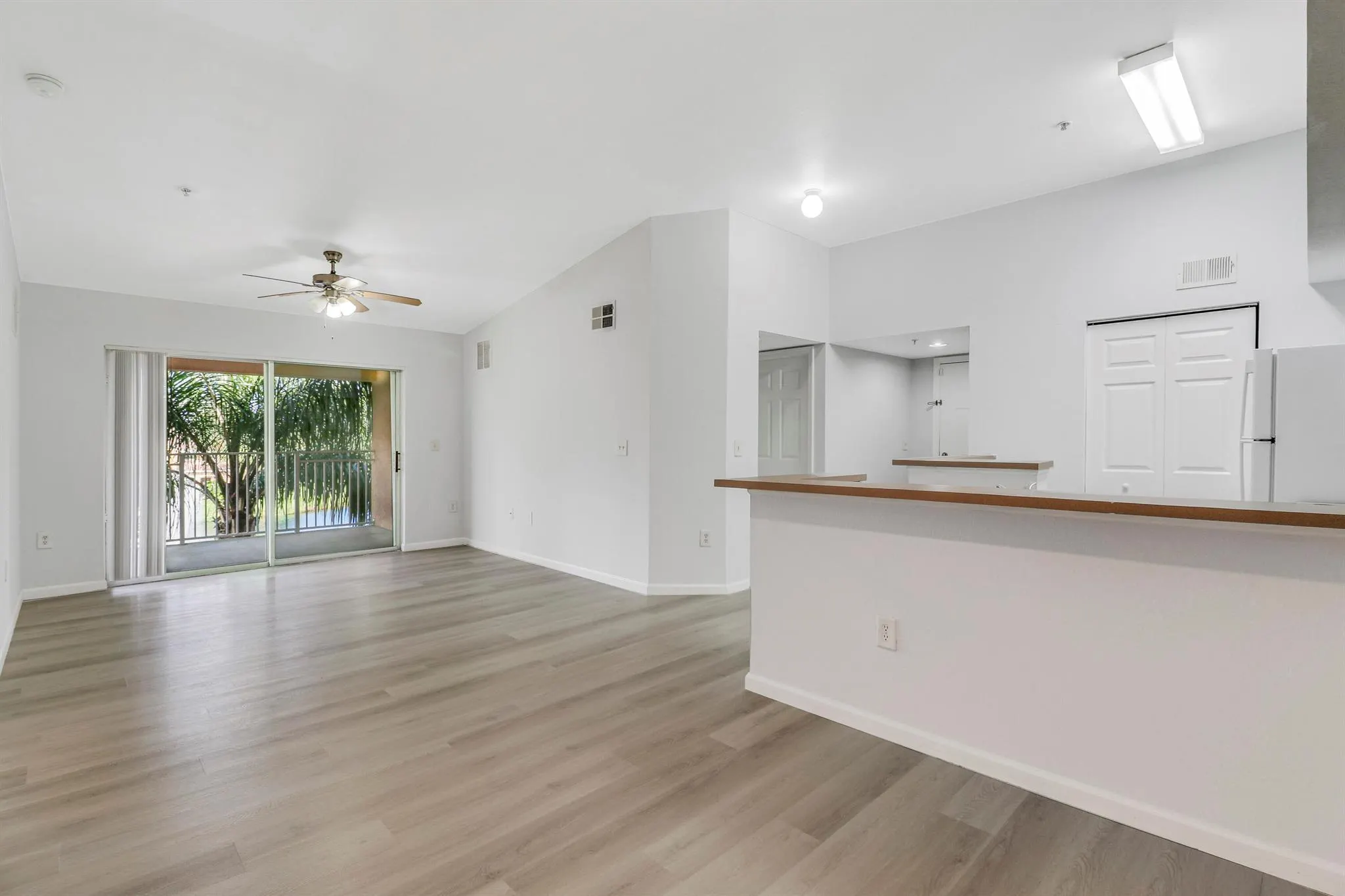 181 SW Palm Drive, #304