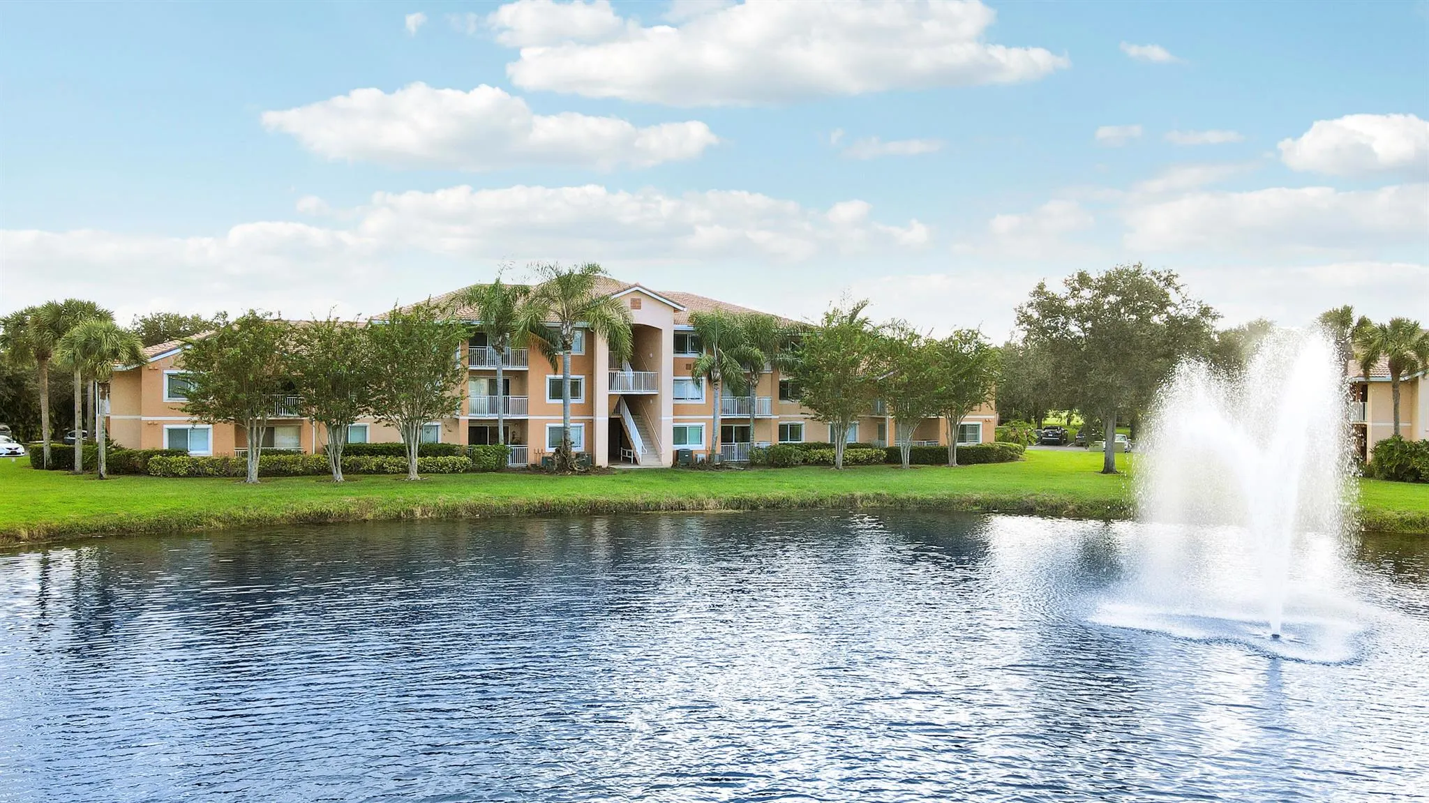 181 SW Palm Drive, #304