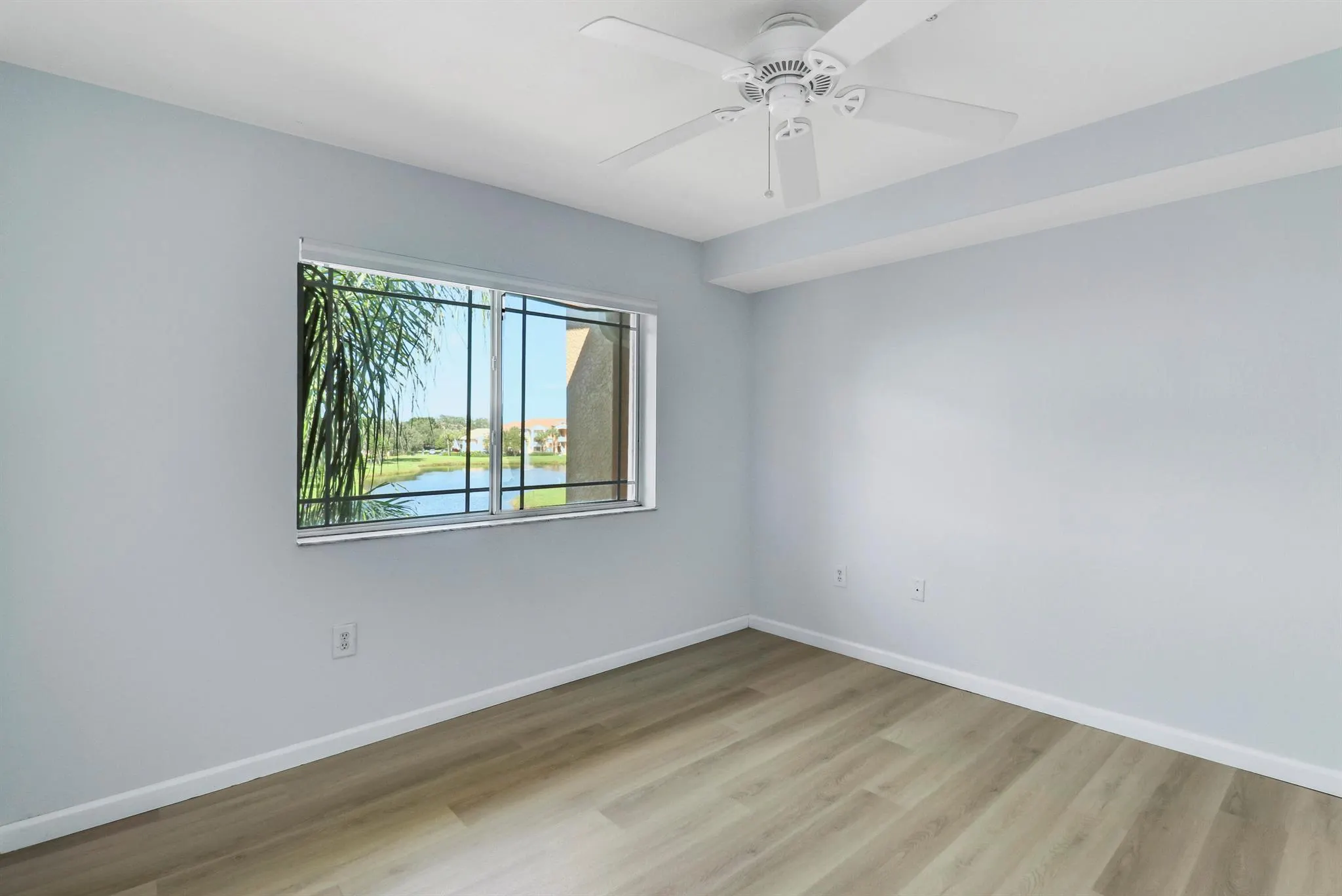 181 SW Palm Drive, #304